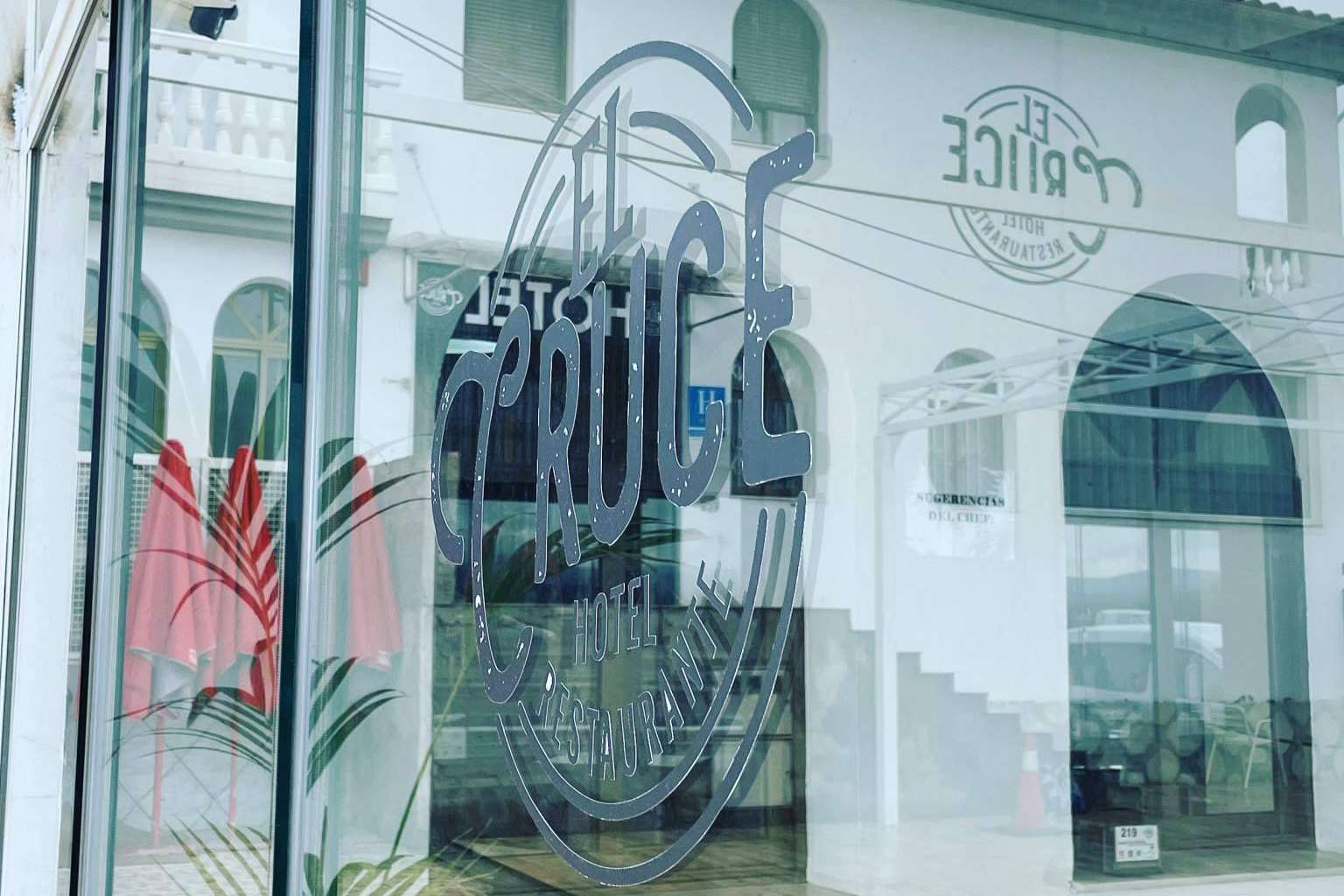 El Cruce Chauchina es un hotel restaurante cerca del aeropuerto con una importante trayectoria familiar