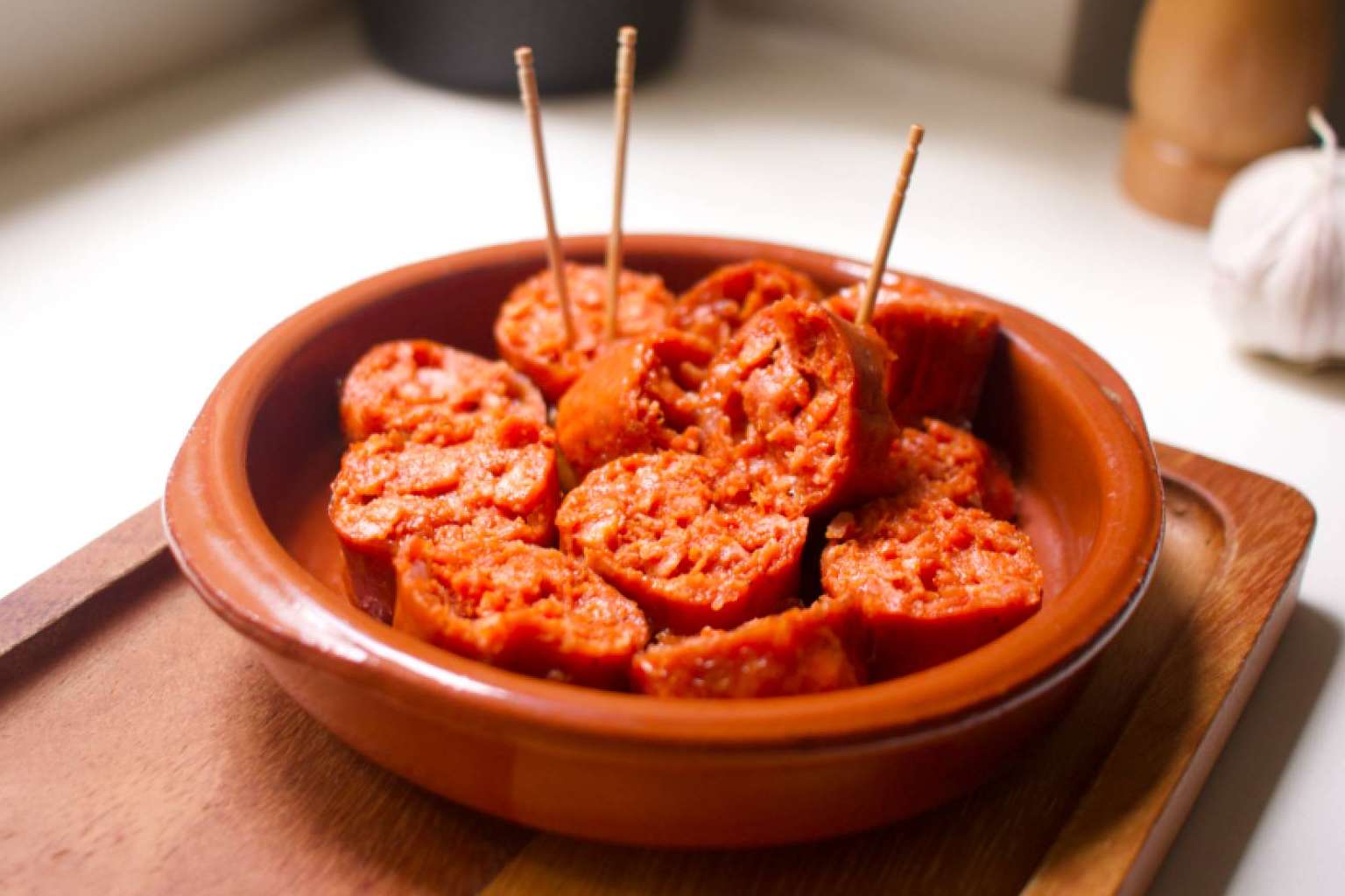 Chorizo y salchicha especiada (estilo butifarra) 100% vegetal, la novedad de GrinGrin Foods