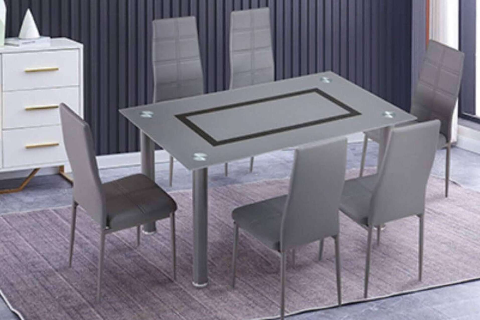 Relax Outlet Valencia pone a disposición un pack de mesas y sillas de comedor