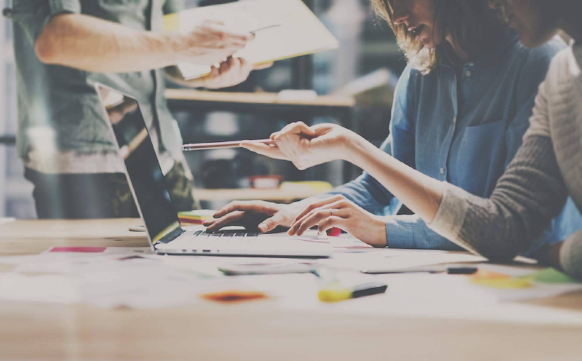 Ventajas de WordPress para diseñar una web, con IdeandoAzul