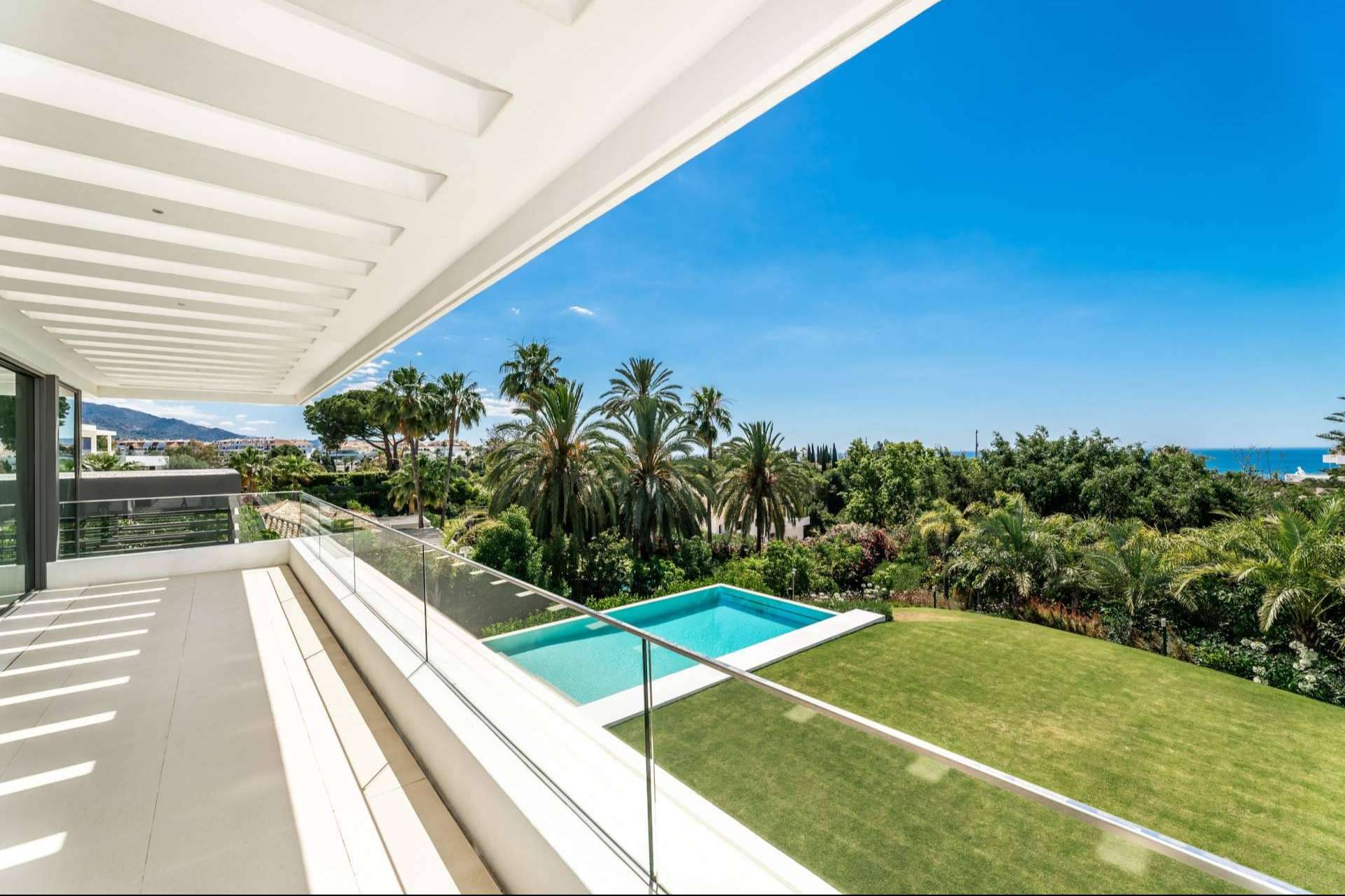 Zeuthen & Company dispone de un amplio catálogo de villas de lujo en Marbella
