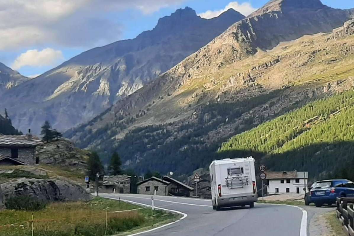 Nomadas.TV, una plataforma recomendada para los viajes en vehículos viviendas, caravaning, (autocaravanas, caravanas, campers, overland...)