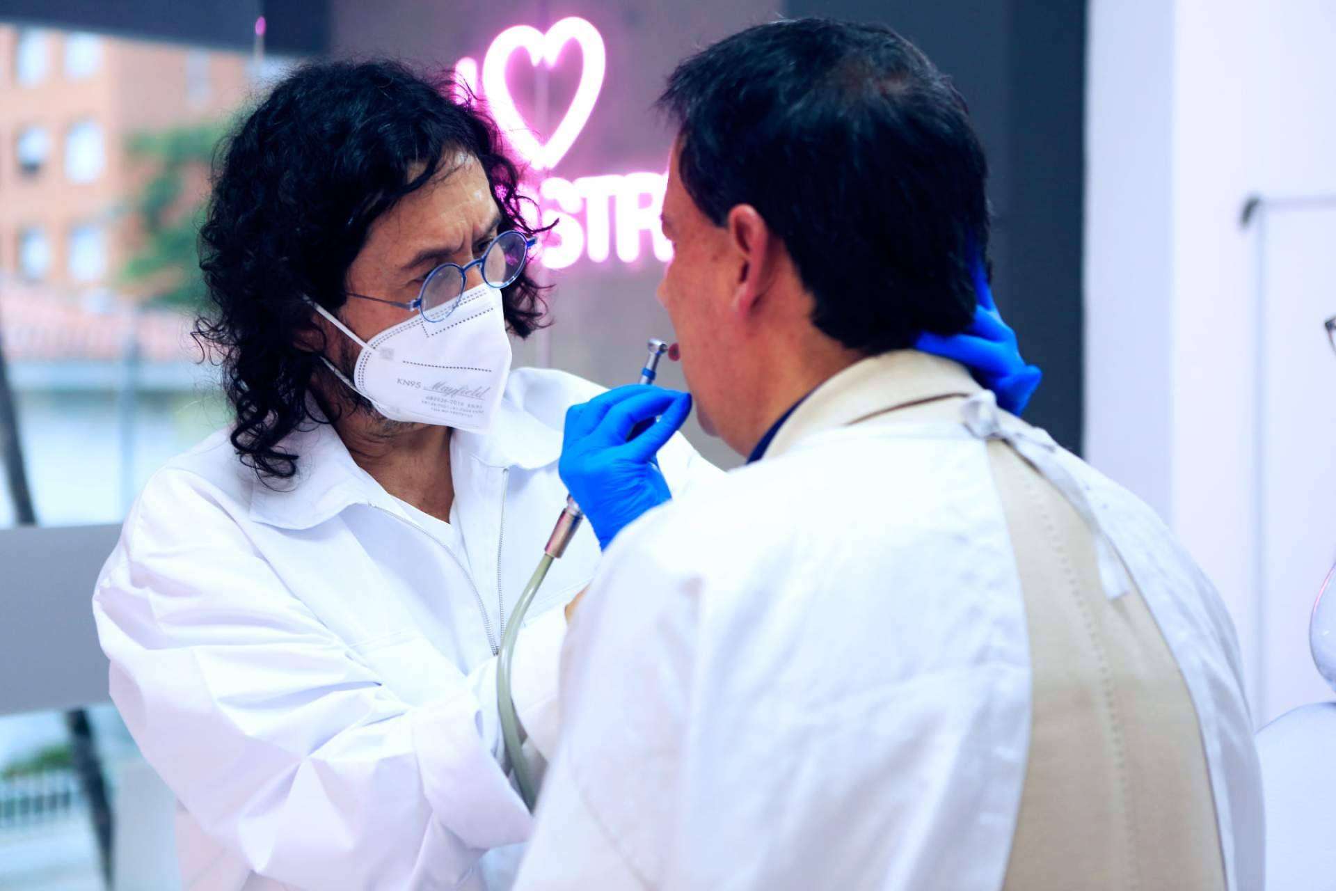 La gran trayectoria de Odontología de Marlon Becerra