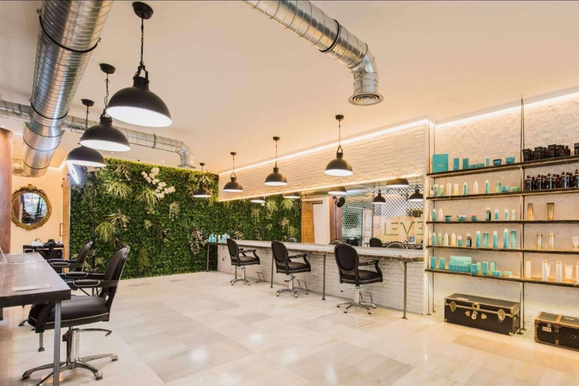¿Dónde hacerse mechas en Madrid? Descubrir las vanguardistas técnicas de coloración y salud capilar en la eminente peluquería Level, en Collado Villalba