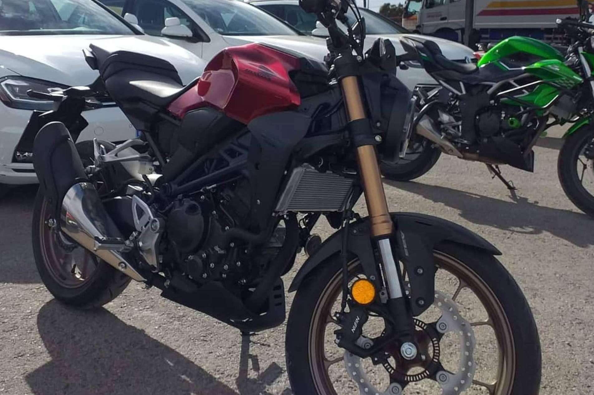 Obtener el permiso de conducir moto de la mano de Autoescuela Cervantes