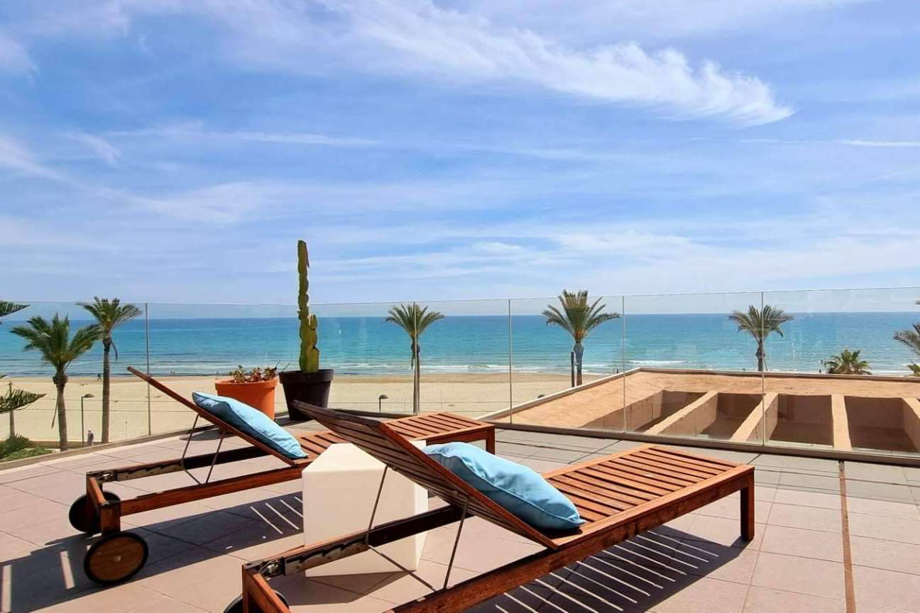 Venta de propiedades de obra nueva y segunda mano en la Costa Blanca de la mano de Home Target