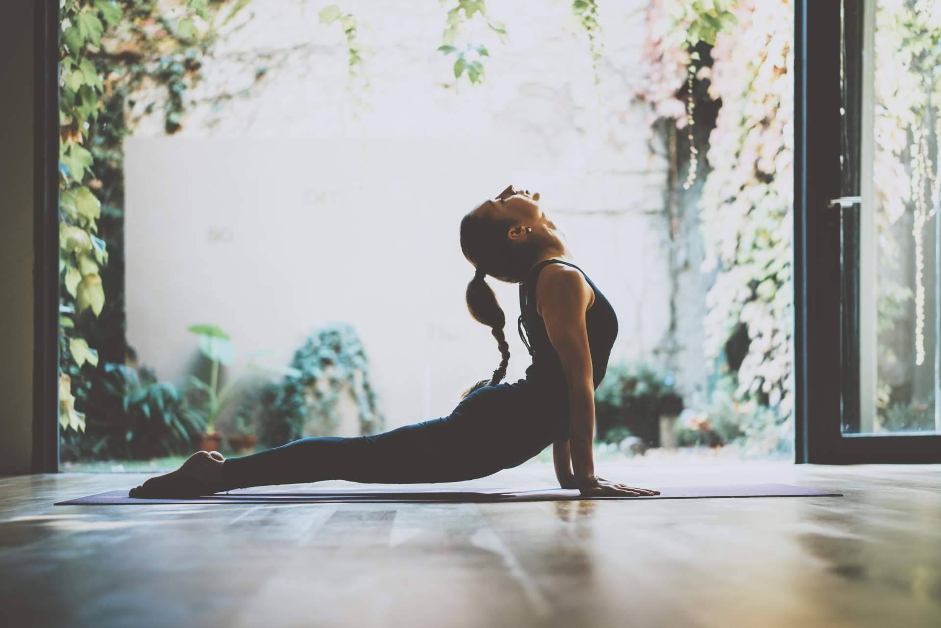 NEXOYOGA revoluciona la gestión del estrés y la ansiedad con un yoga terapéutico al servicio de la psicología moderna