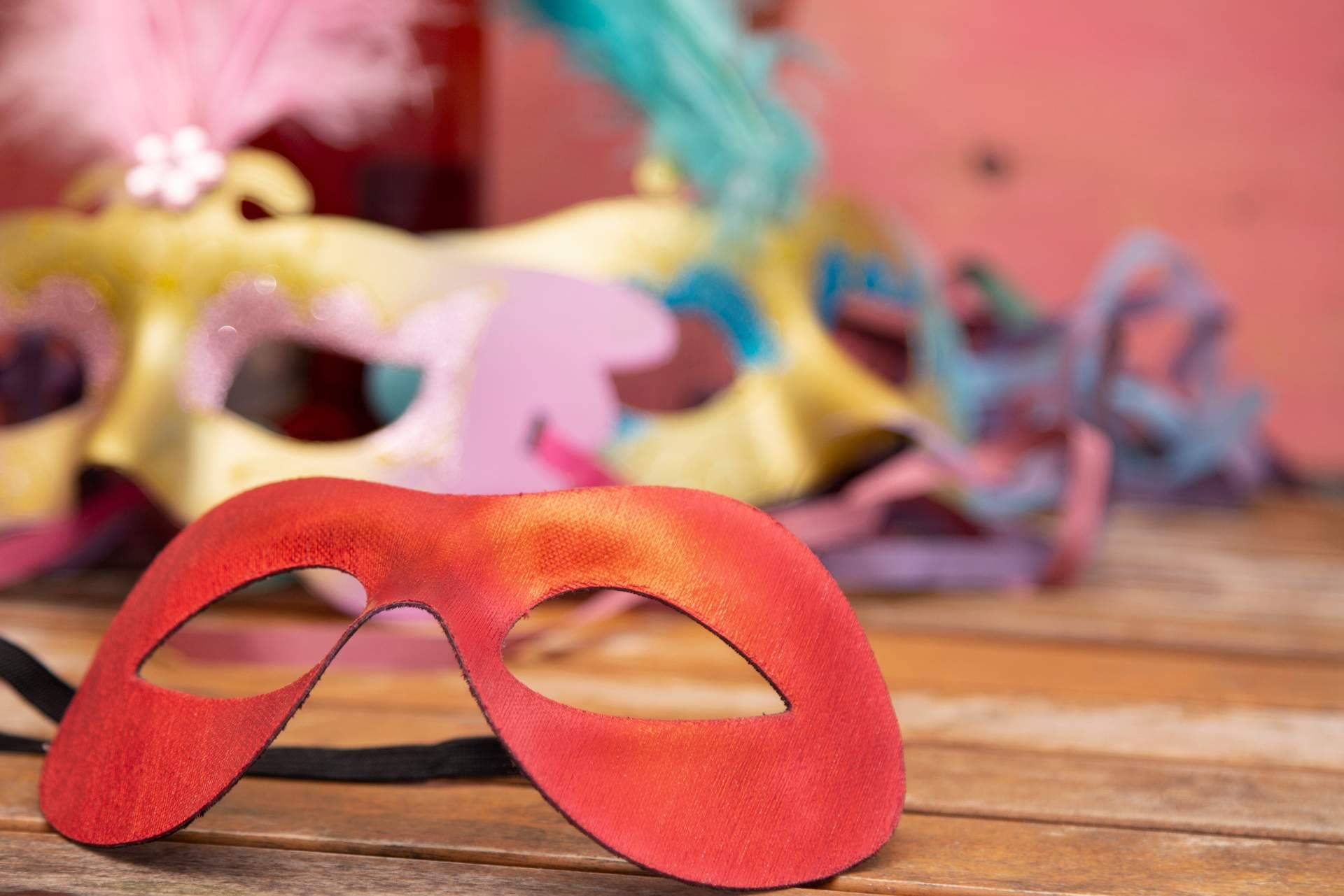 Tu Fiesta Mola Mazo dispone de productos para la decoración de fiestas