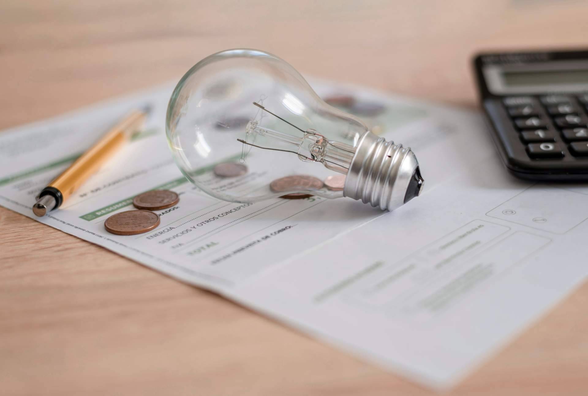 El servicio de asesoramiento para ahorrar en la factura eléctrica de LuzHogar