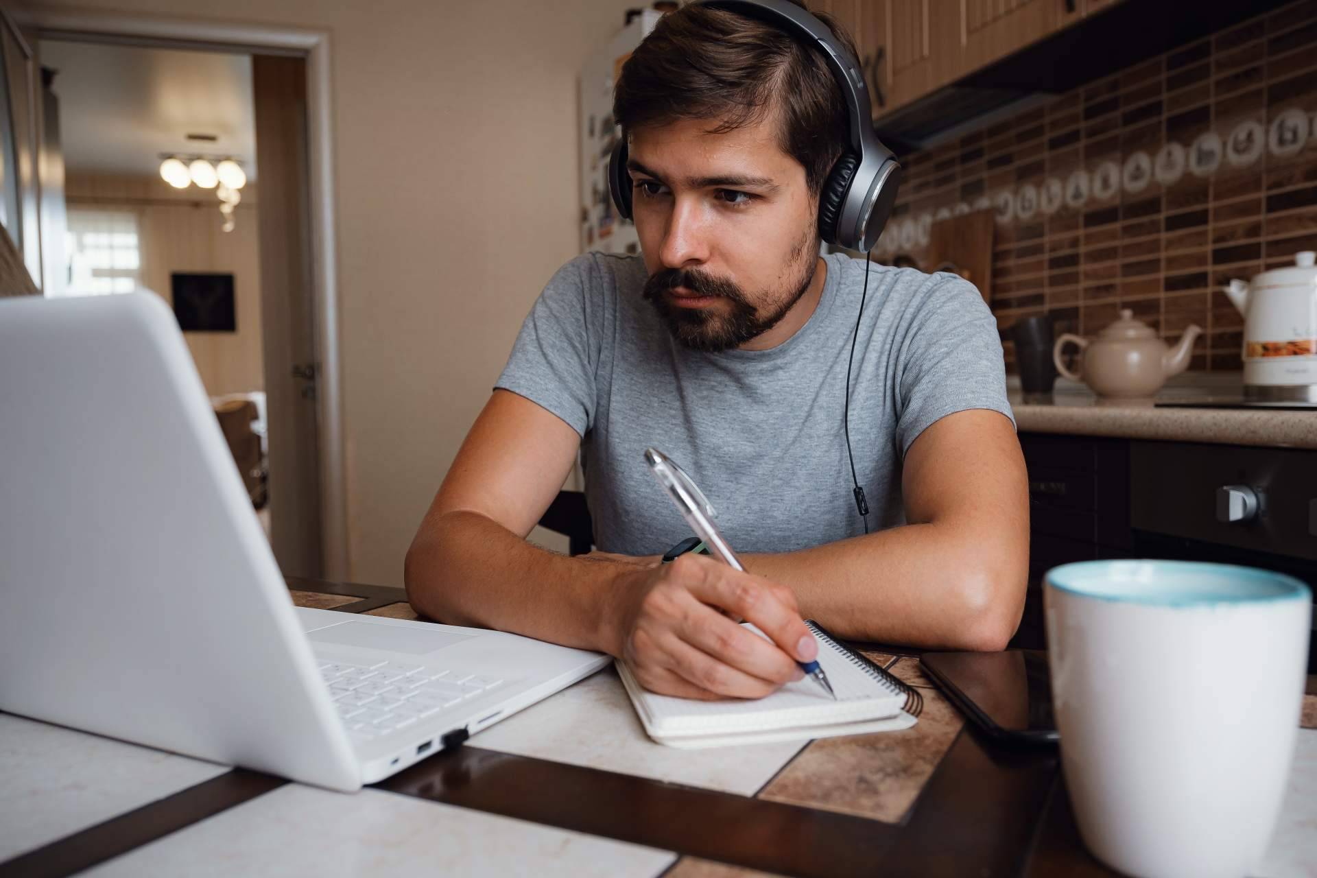 Desarrollo Web Total proporciona aulas virtuales personalizadas para un aprendizaje en línea sin límites