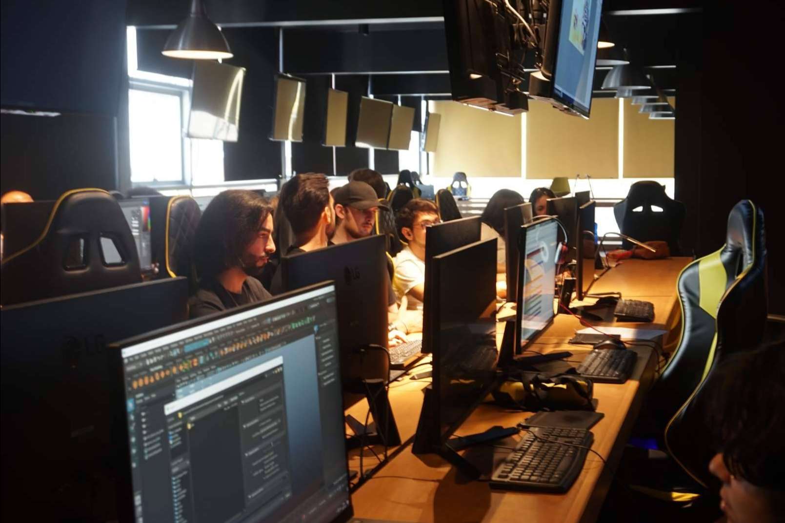 Universal Arts School, la escuela especializada en programación de videojuegos