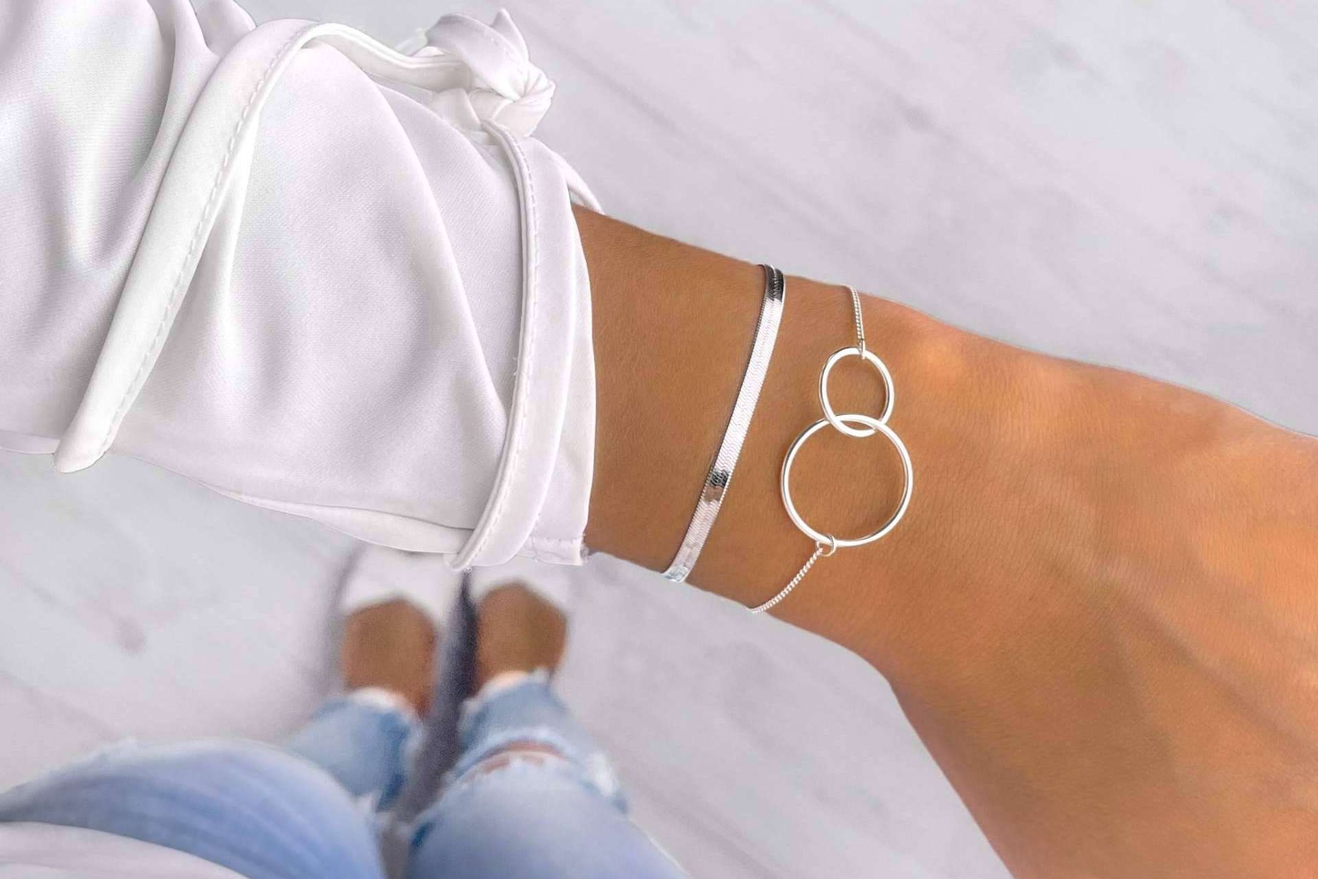 Adquirir pulseras hermanas bañadas en oro, en Le Petite Marie
