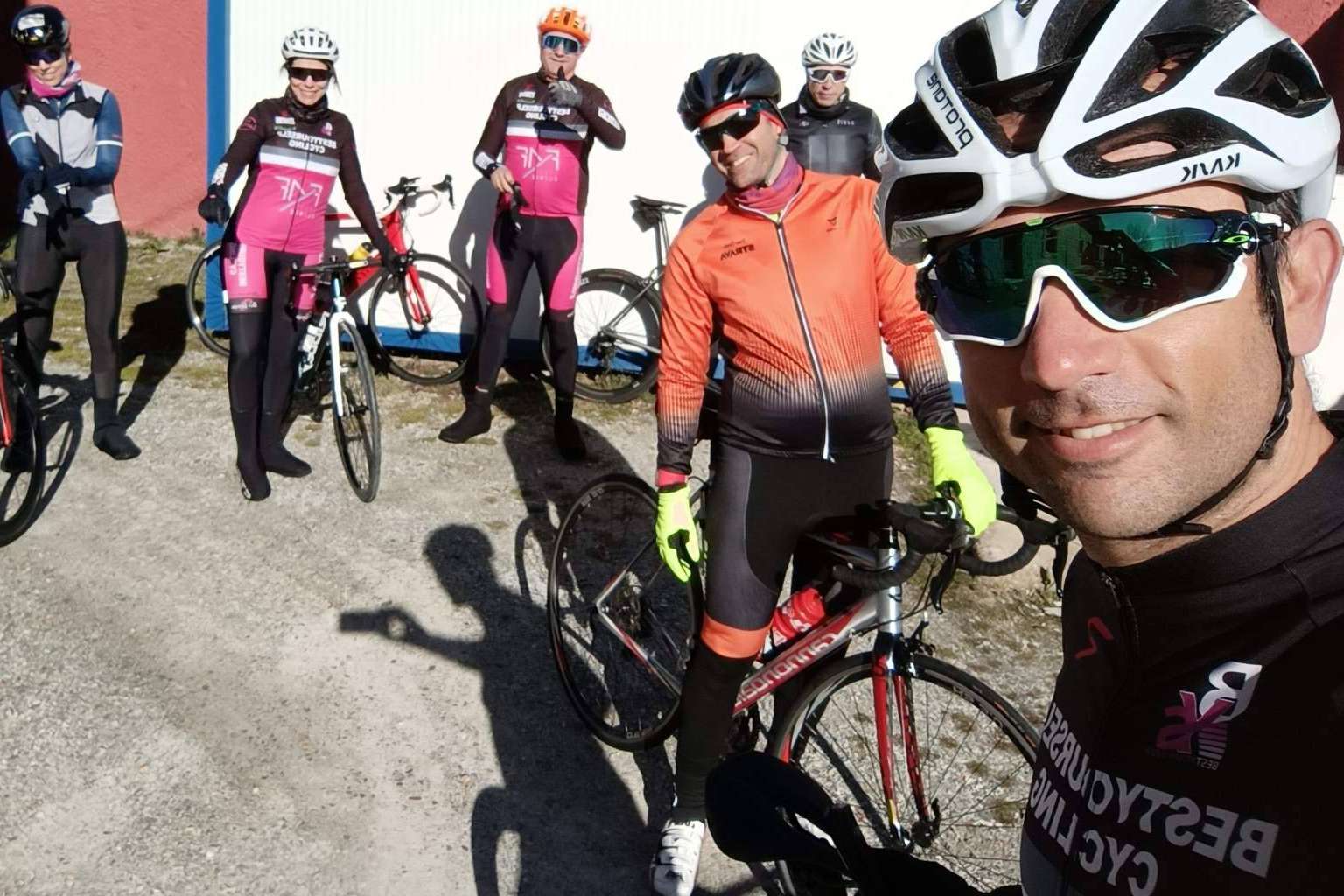 ¿Cuáles son los principales beneficios de la práctica del ciclismo?