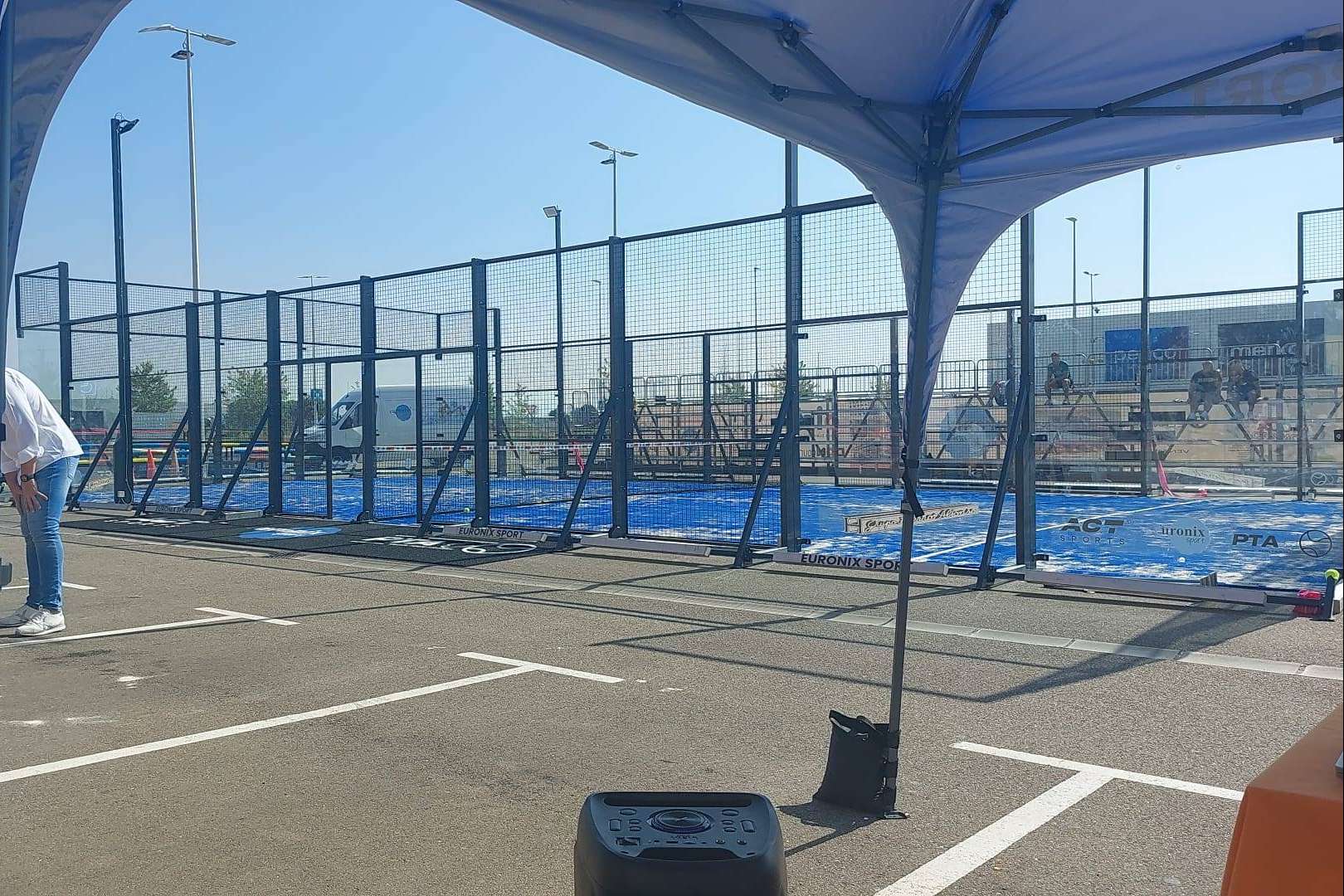 El patrocinador del campeonato de pádel en Zaragoza es Padel Miraflores