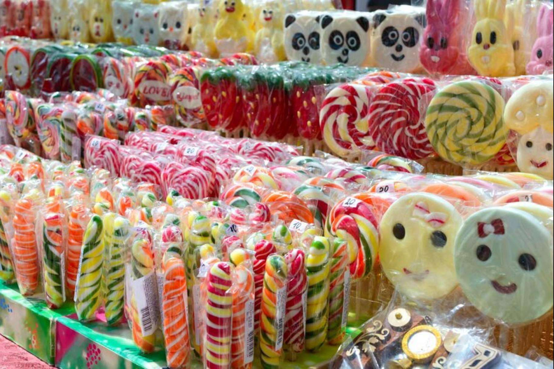 Montar una fiesta con las golosinas y chucherías de la mano de Cash Morón