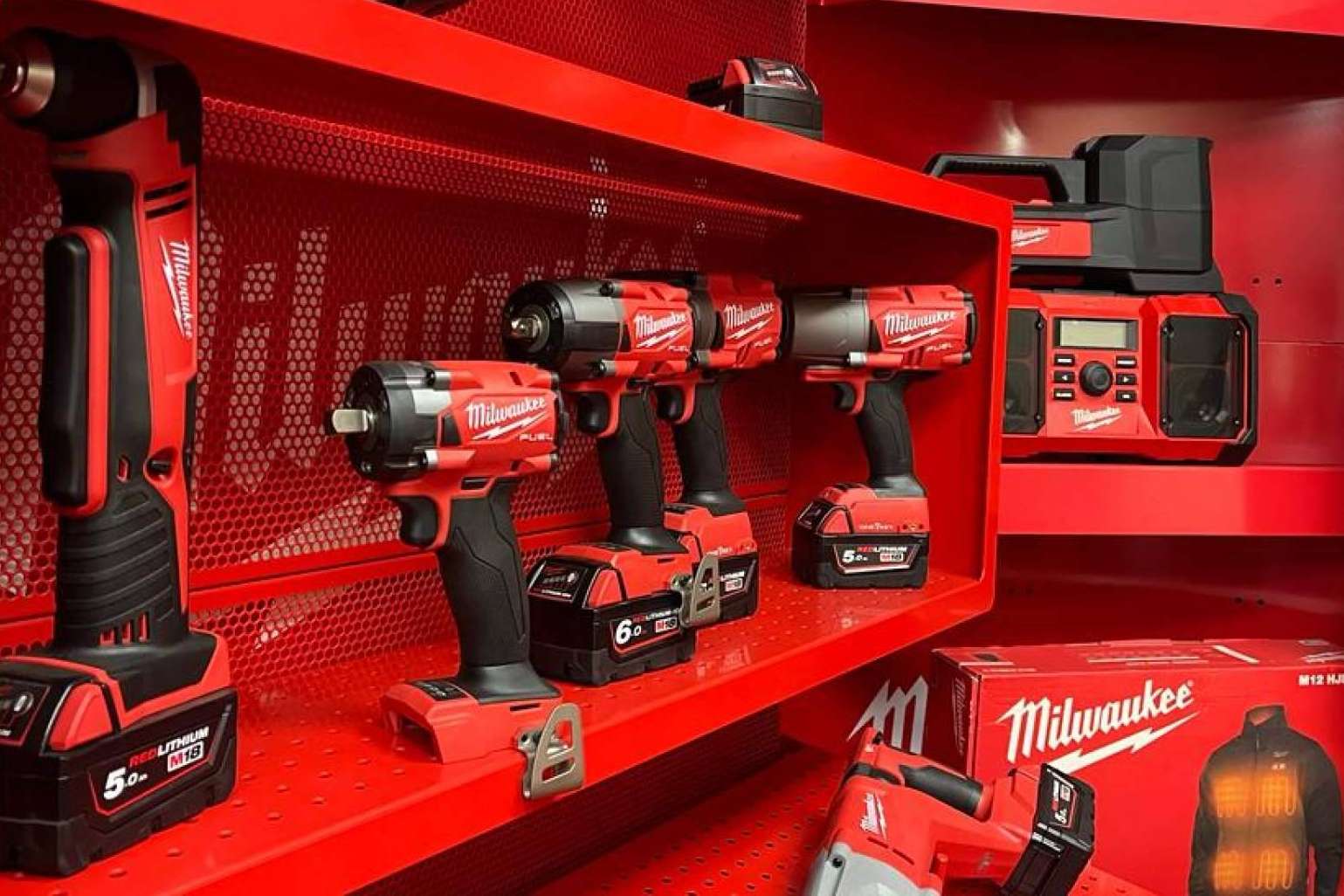 Eny.es ofrece los productos de Milwaukee, la marca líder en taladros percutores