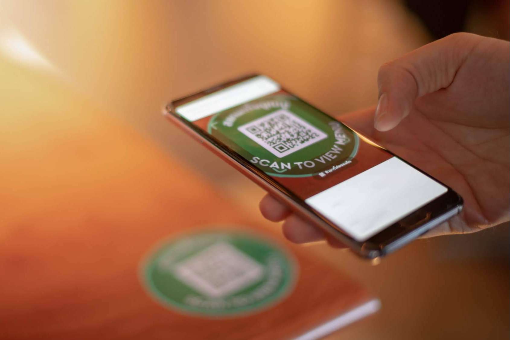 La revolución de las cartas QR profesiones llega con Menu.es
