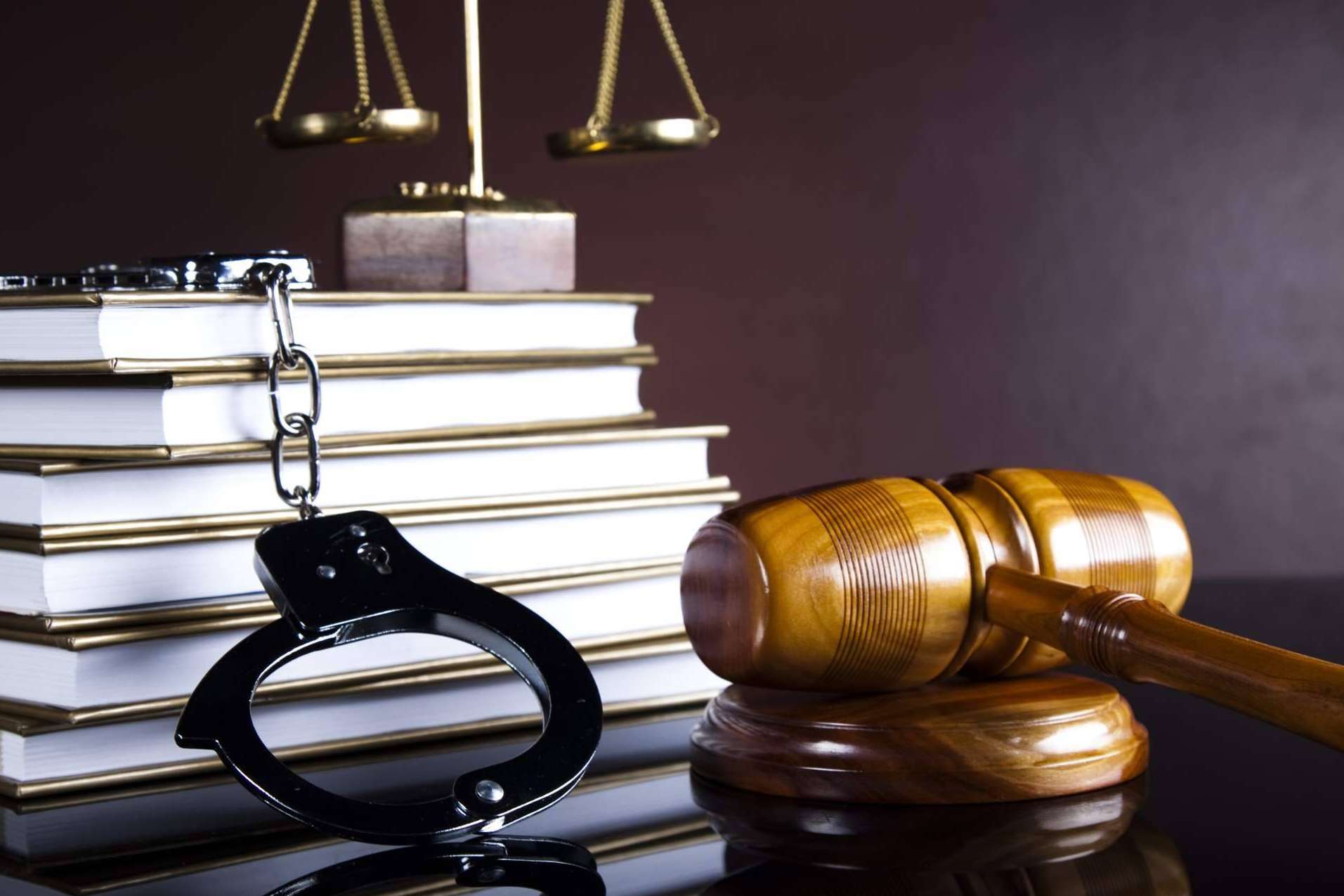 Traslado a España de españoles condenados en cárceles extranjeras y adaptando la pena a las leyes españolas, de la mano de Iraola Advocatorum, despacho de abogados experto