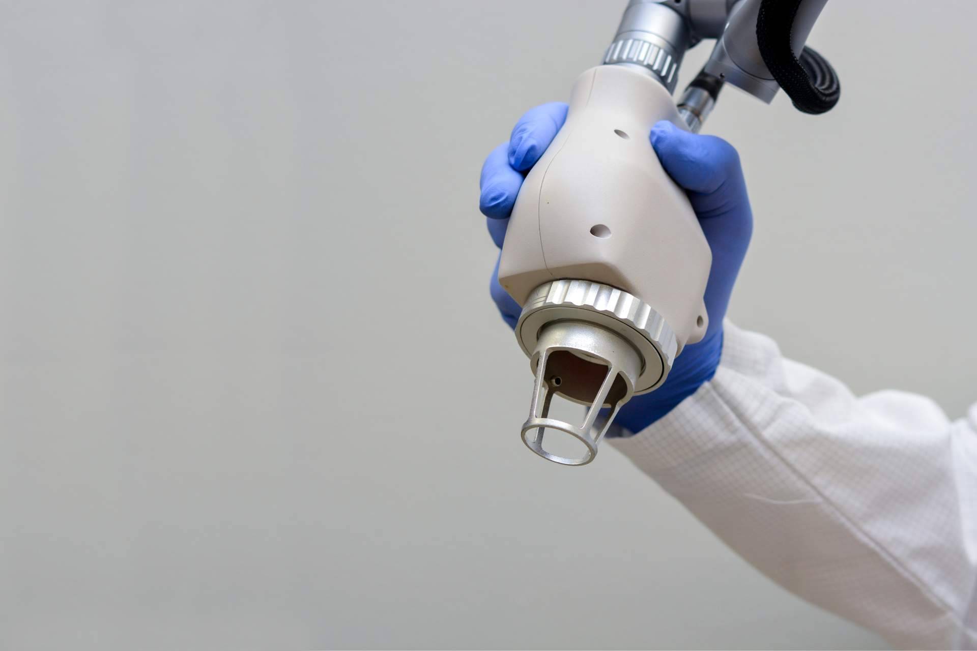 Elegansse lleva a cabo el tratamiento de láser CO2 resurfacing facial