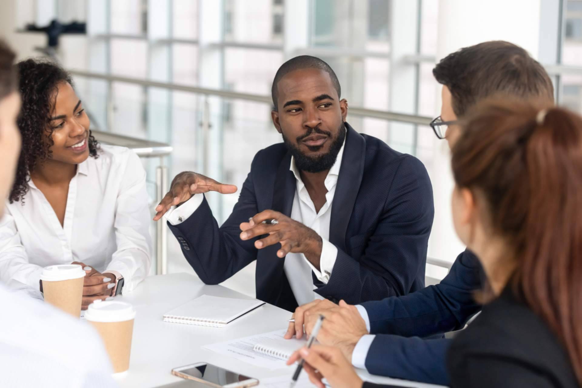 Estrategias de generación de leads de la mano de los expertos de Khumbu