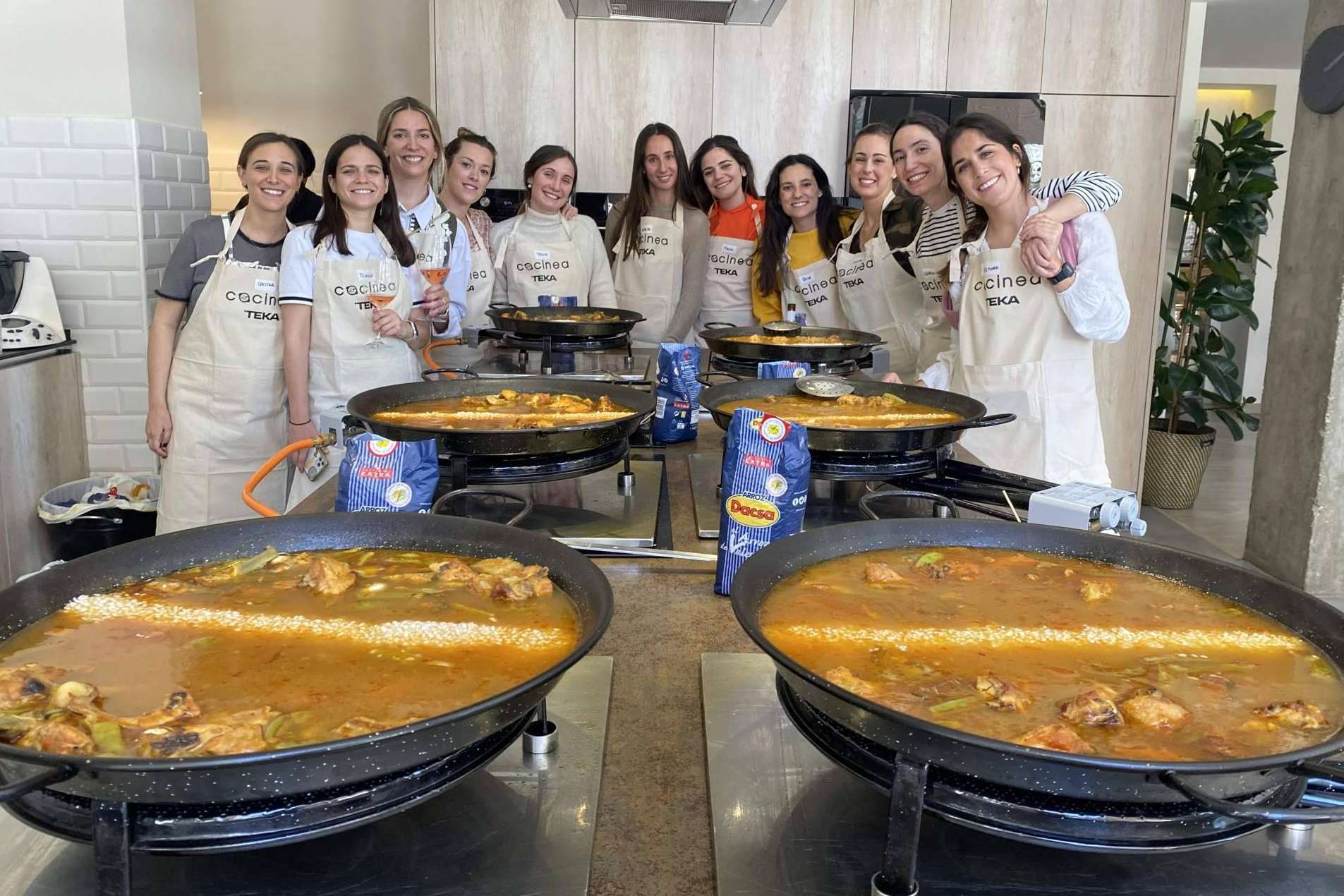 Cocinea organiza actividades de team building de cocina para empresas