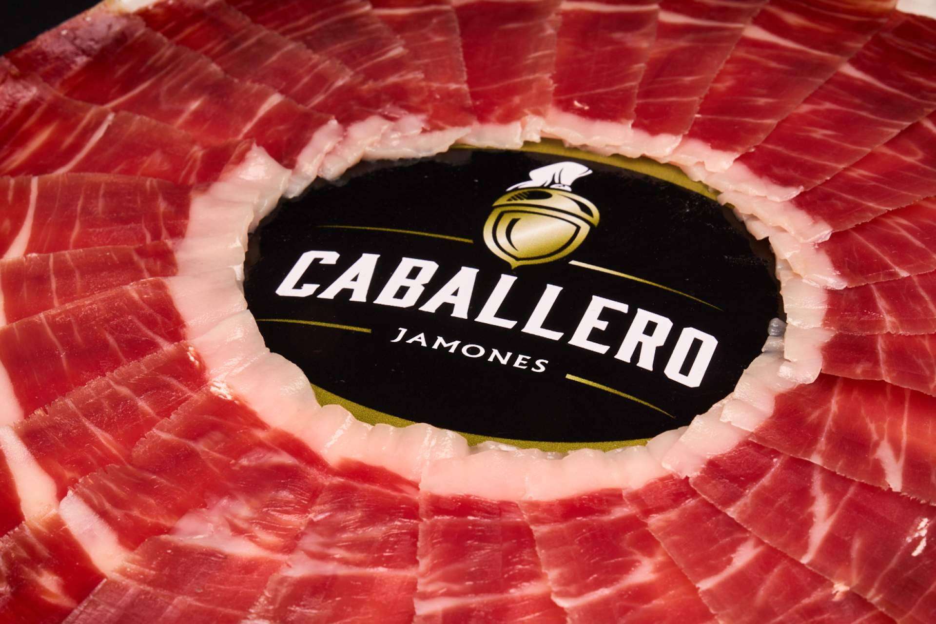 La firma Caballero ofrece jamón bellota 100 % ibérico