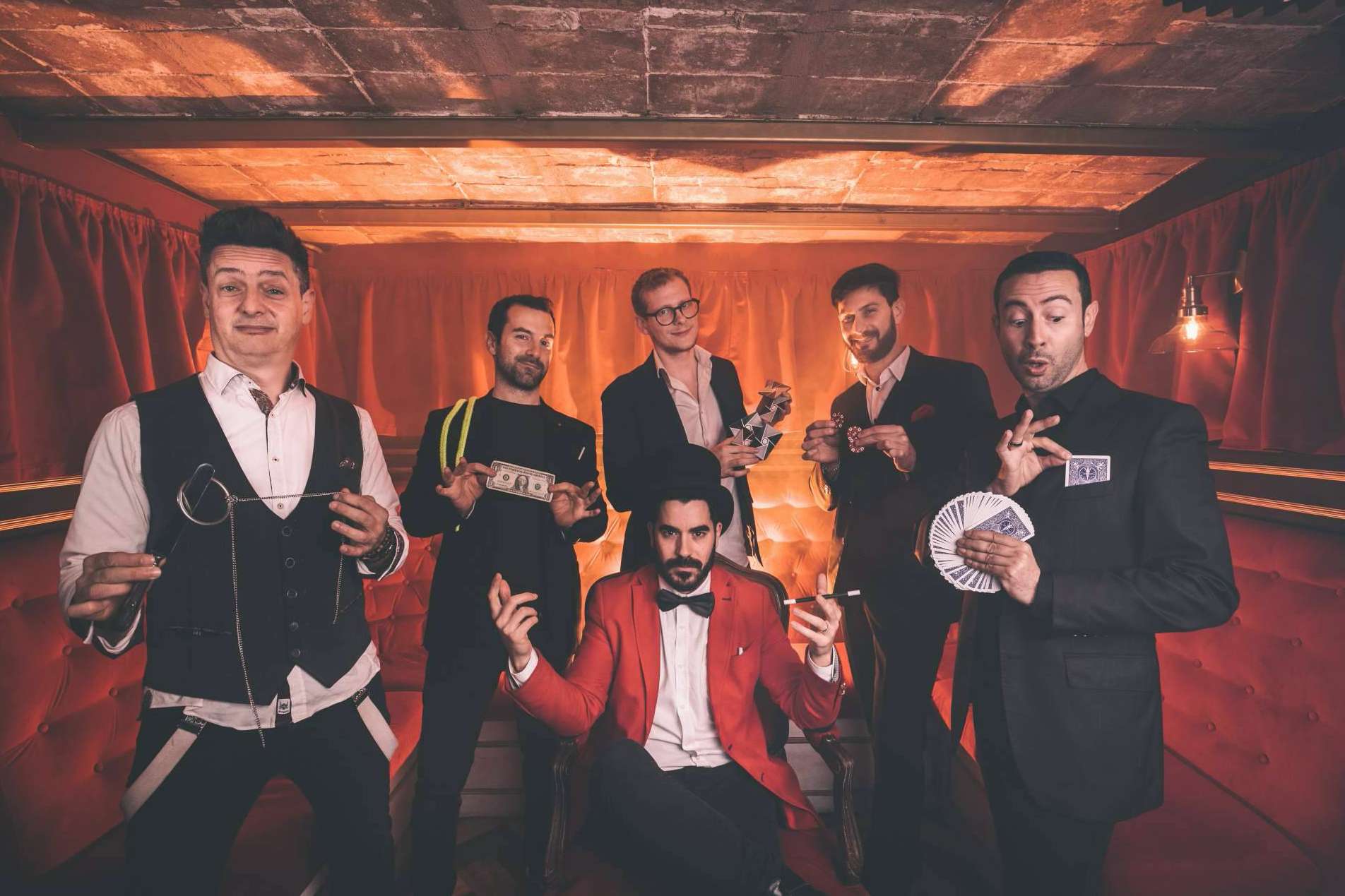 Vivir una noche de auténtica magia en Barcelona con los espectáculos y los cócteles de Somnia
