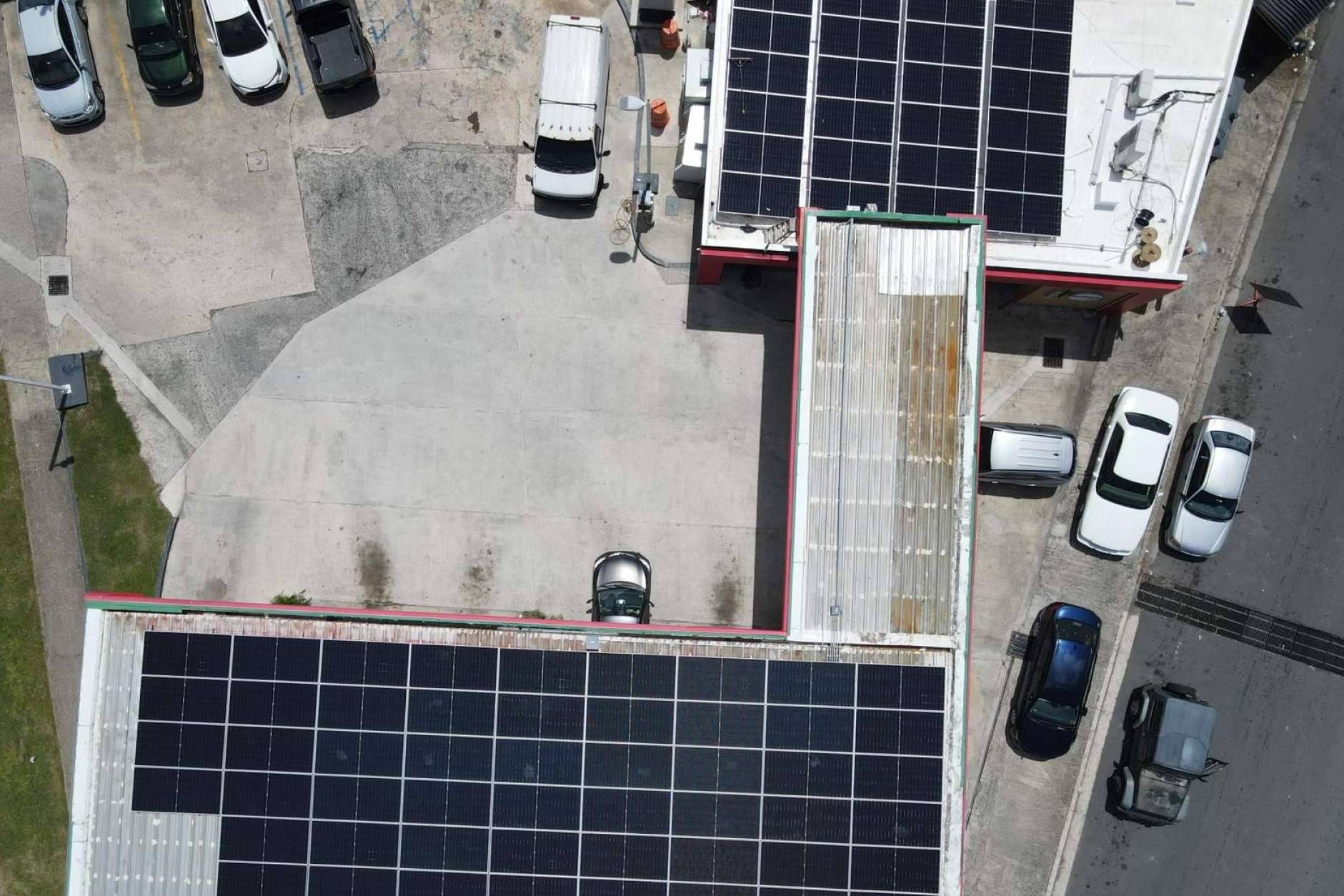 reSOLient y su proyecto solar en las gasolineras Puma y Texaco