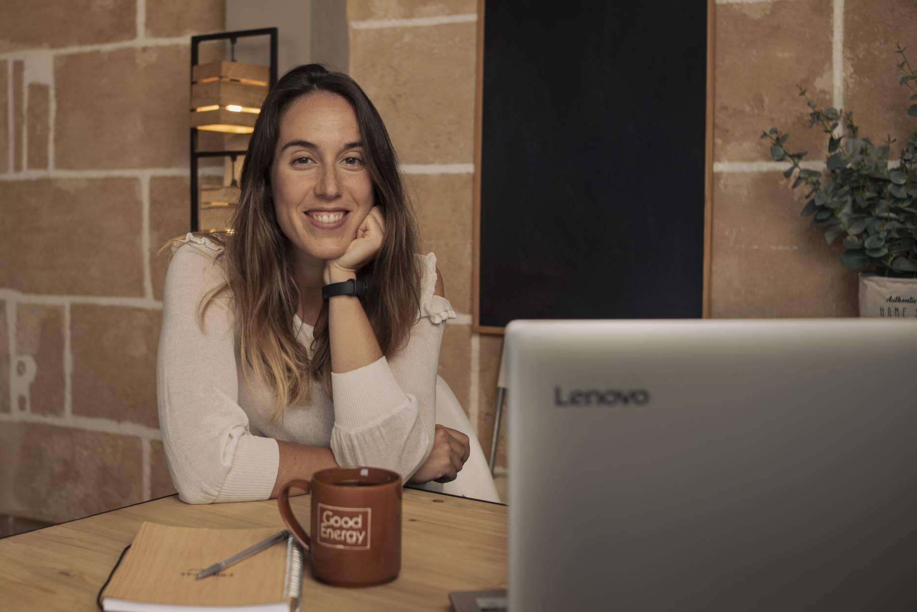 Academia Dosis Digitales, la academia para emprendedores que enseña a pensar como un estratega digital