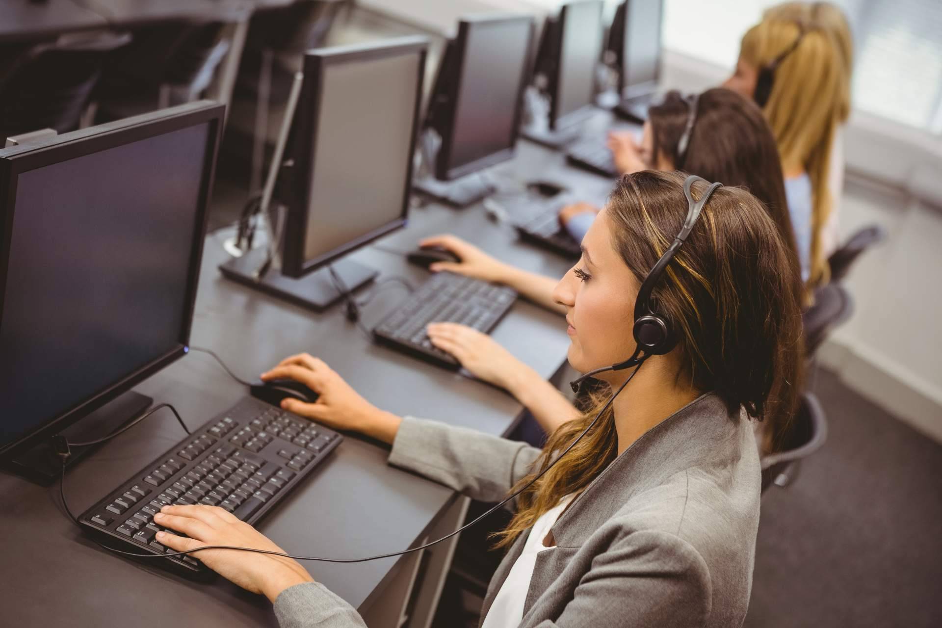 SVAE ofrece un servicio de asistente virtual que gestiona la elaboración y revisión de contratos no presenciales
