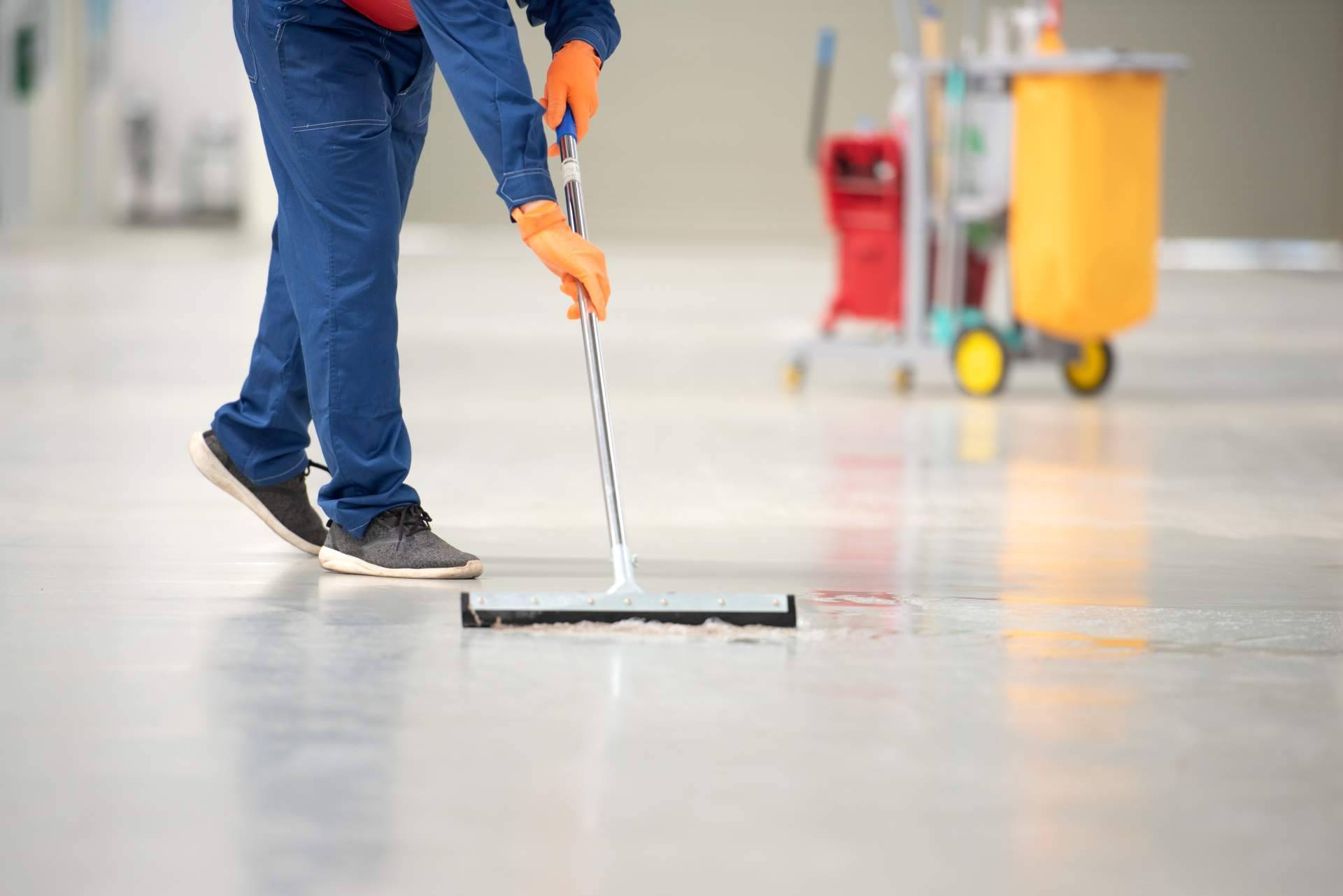 EcoCleans, una firma de referencia en limpieza ecológica dirigida por el empresario de éxito Adrián Din