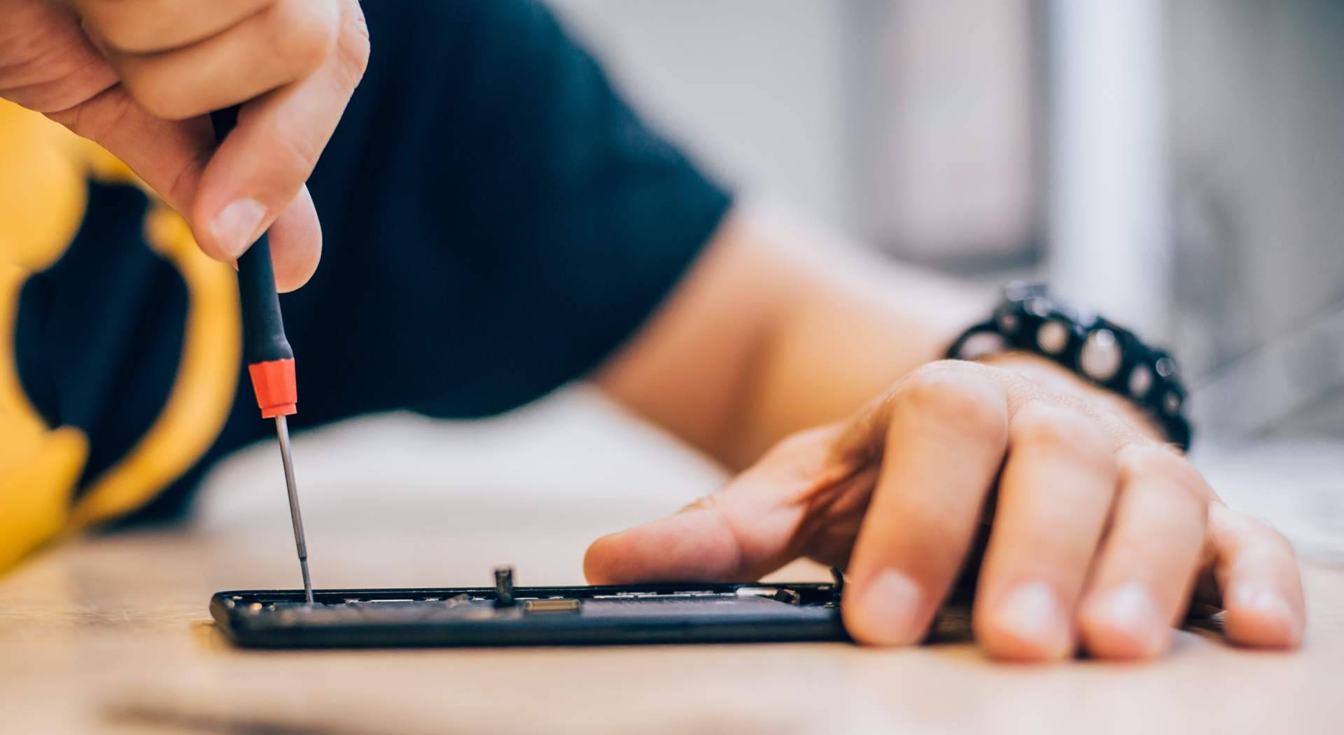 Servicio de reparación de iPhone, de la mano de iRefurb