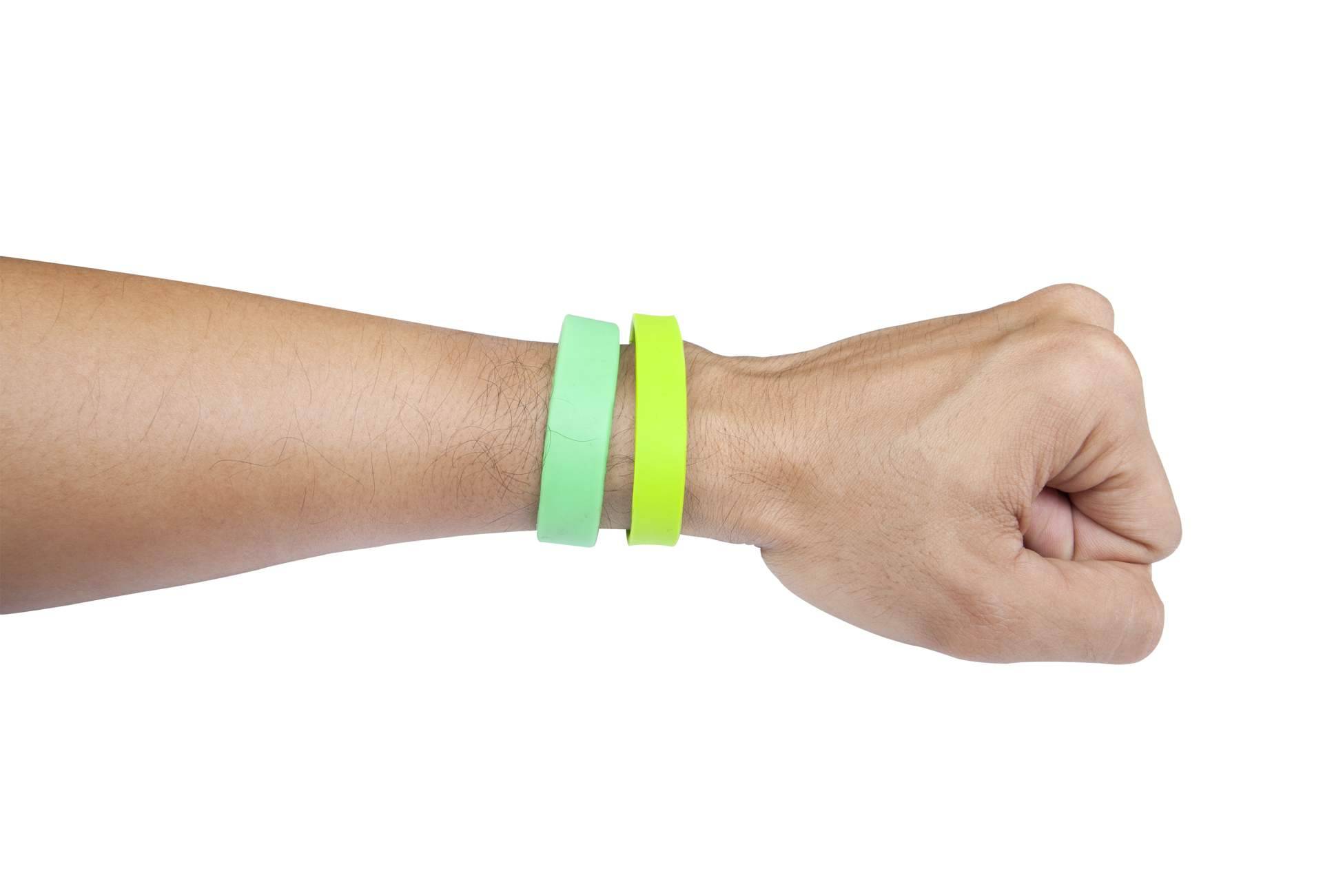 Pulseras Para Discoteca destaca las ventajas de sus pulseras con goma