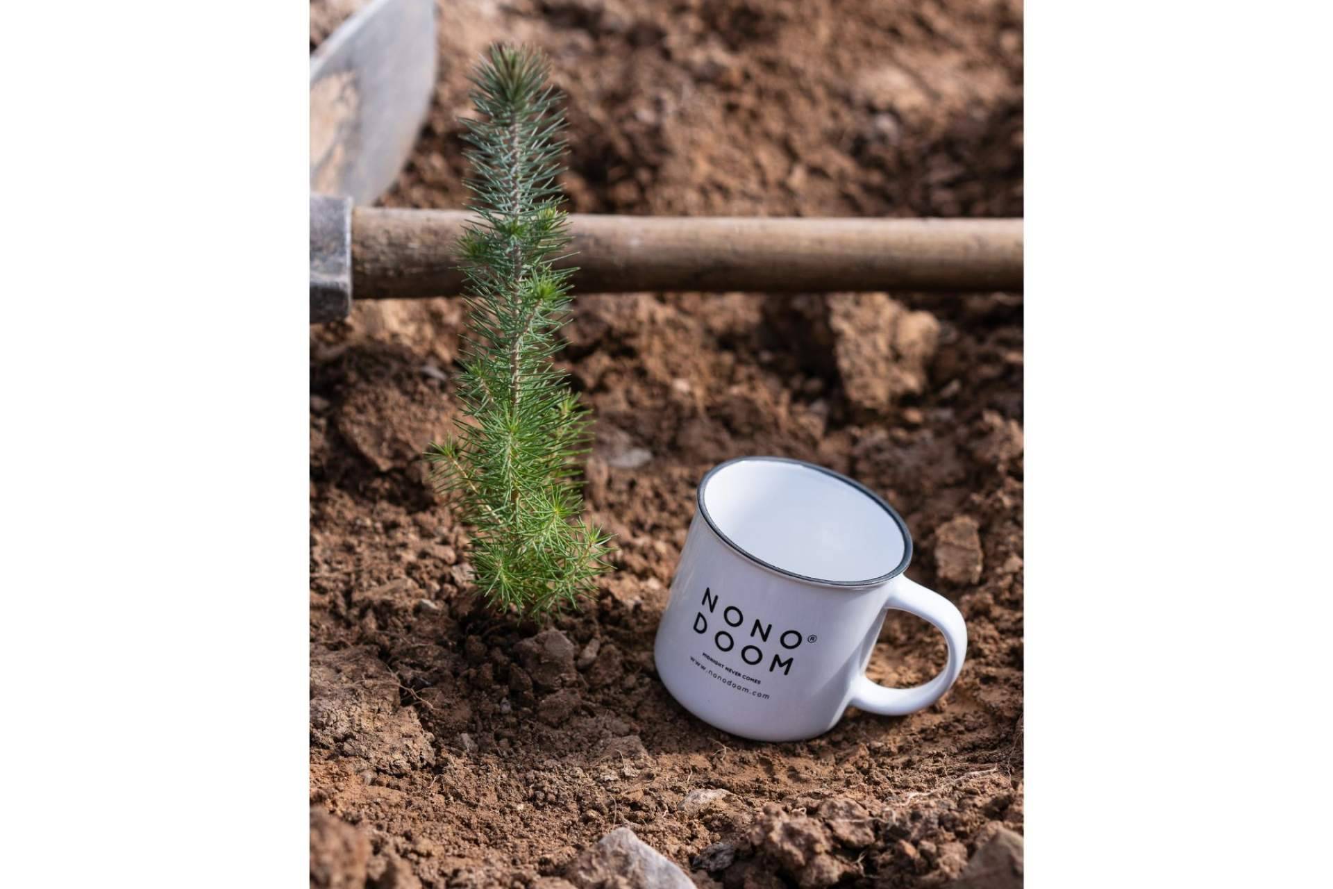 Deteniendo el reloj del Juicio Final. Nonodoom reforesta con cada compra