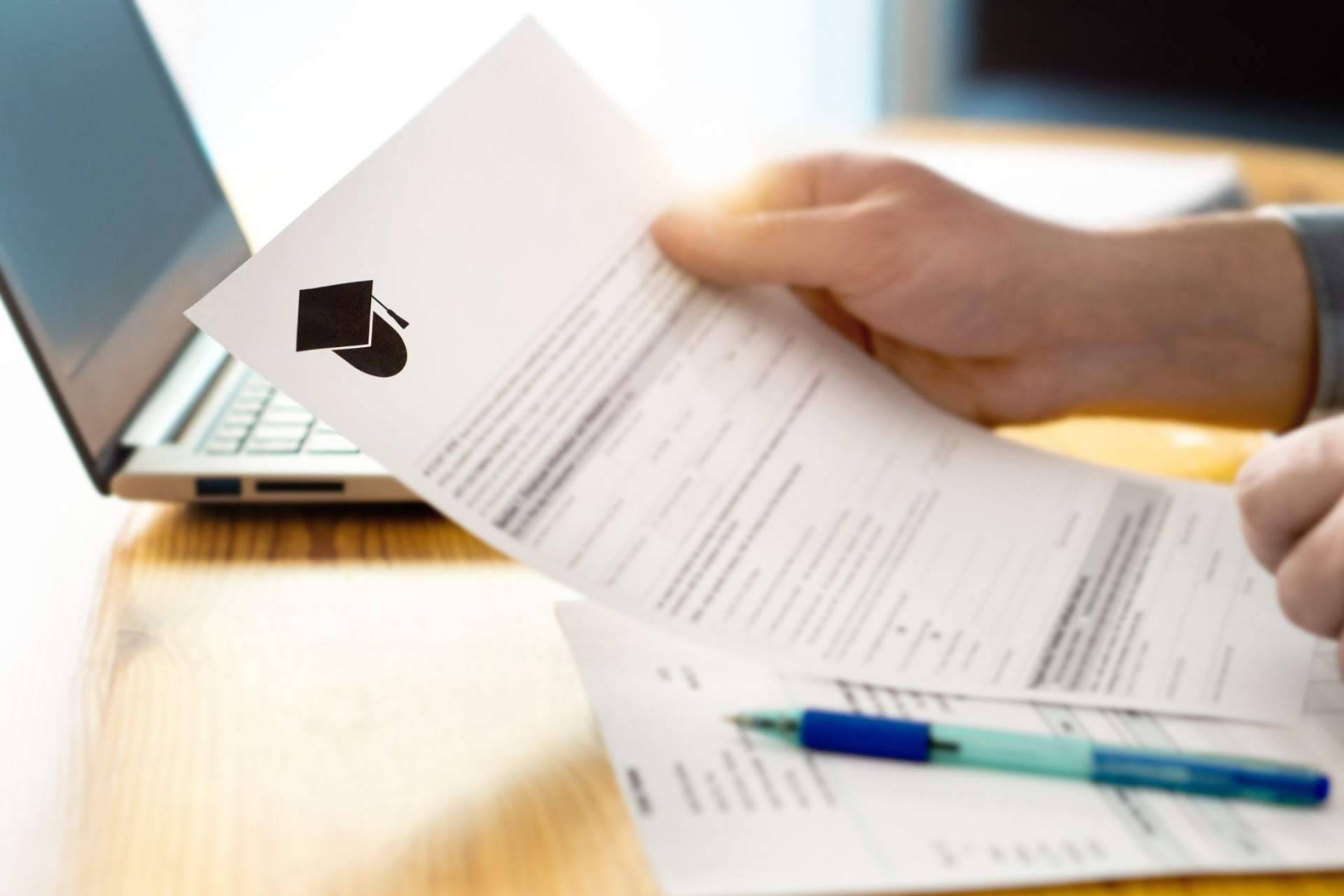 ¿Qué es el Buscador de Estatus?, por Educcando