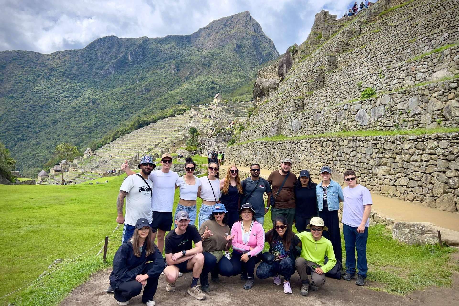 Sparrow Explorer ofrece un tour to Machu Picchu all-inclusive with luxury premium