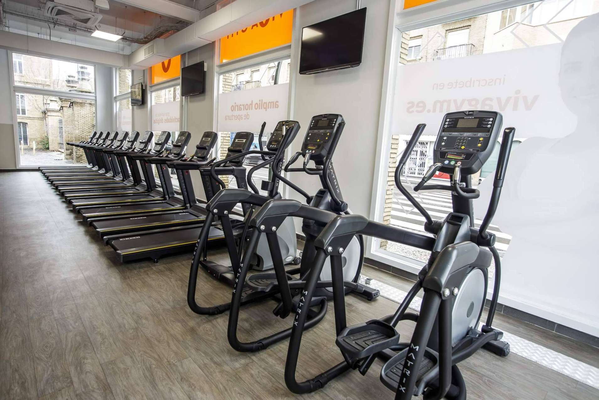 Con la oferta de entrenamiento cardiovascular que propone VivaGym es posible ponerse en forma es más fácil y divertido