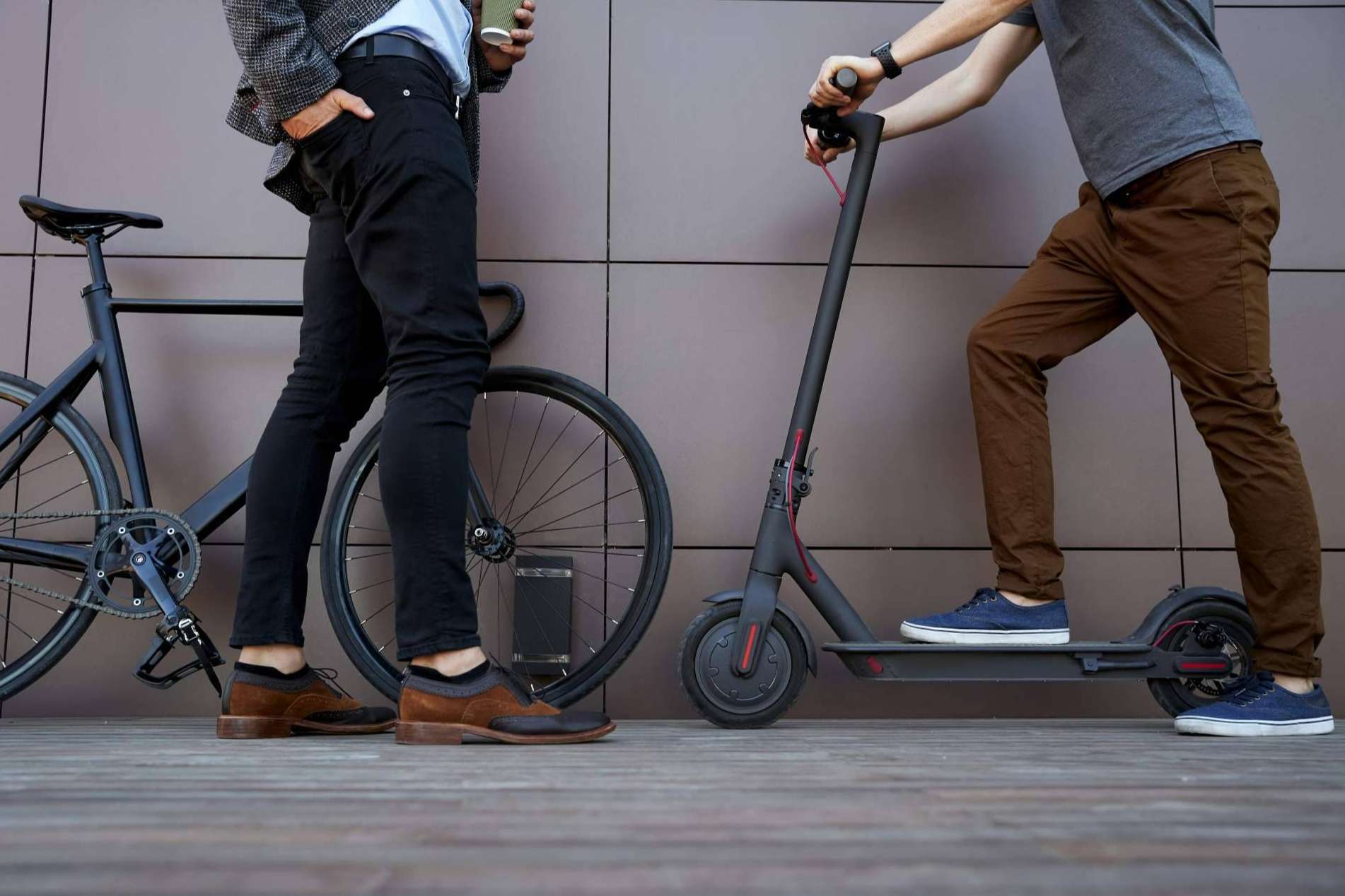 Patinetes eléctricos como compra ideal del Black Friday, en TransporTECO.es