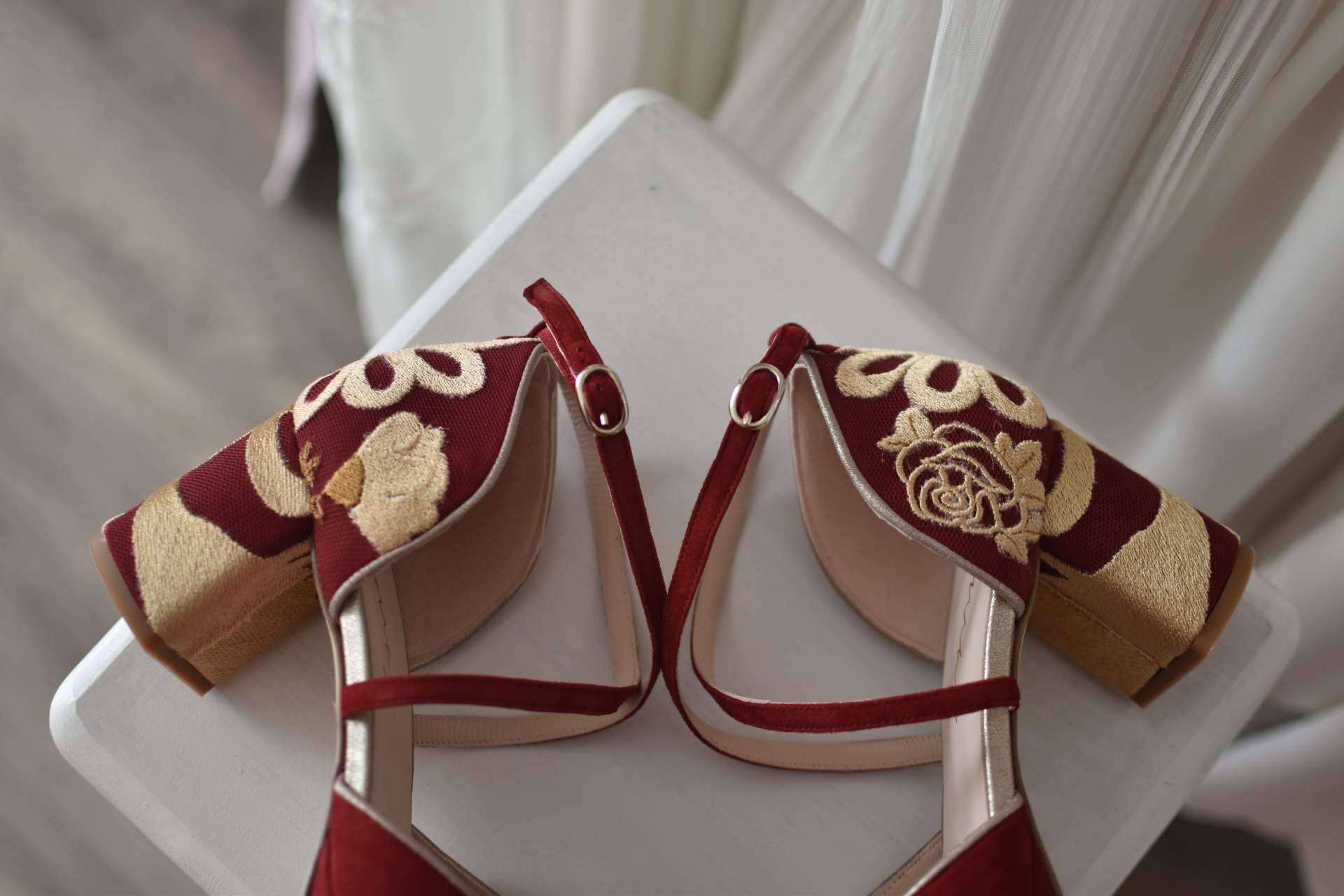 Decir sí al color en los zapatos de novia, con Calzado vitamina