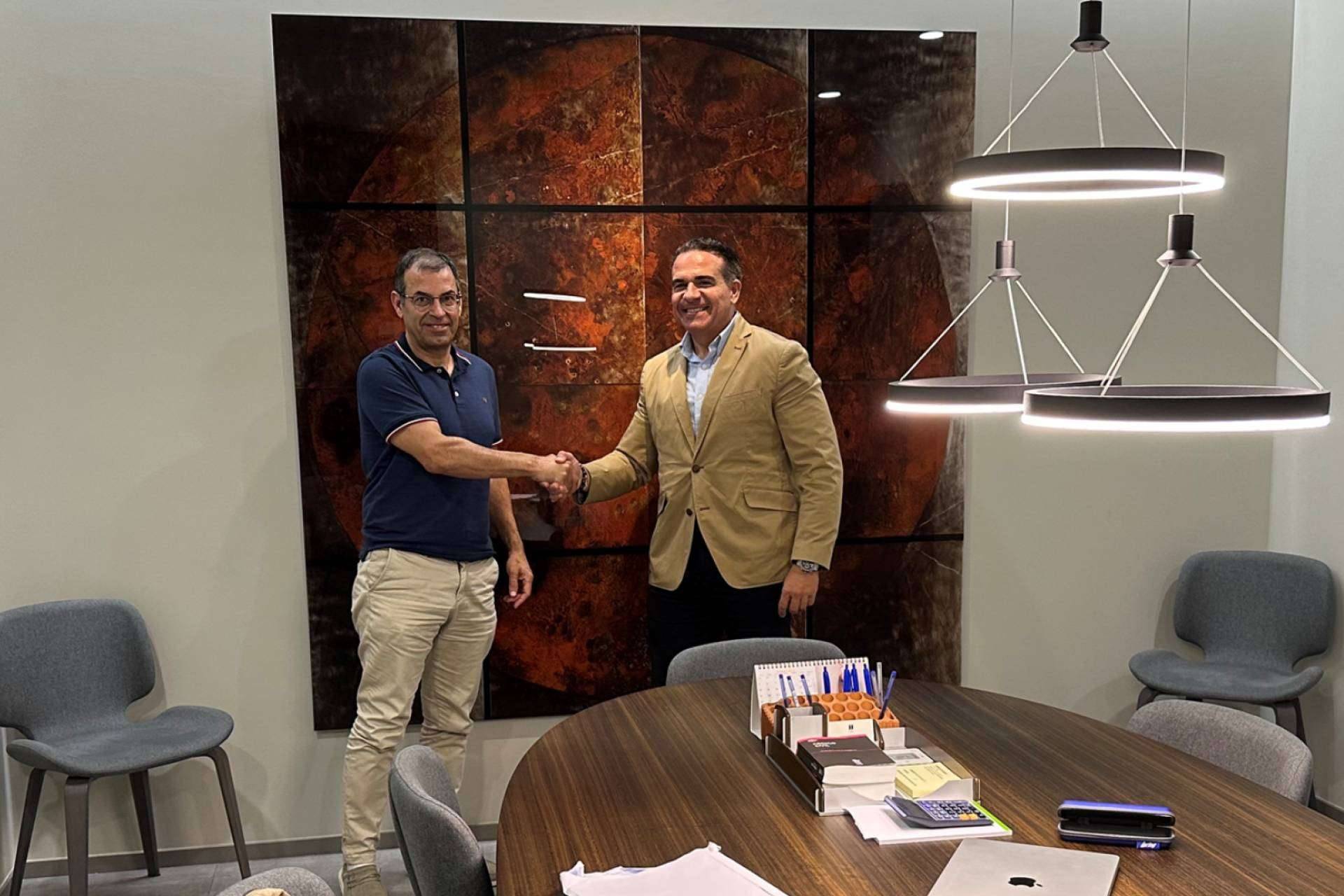 Praxya Group lleva a cabo la compra de Softaula