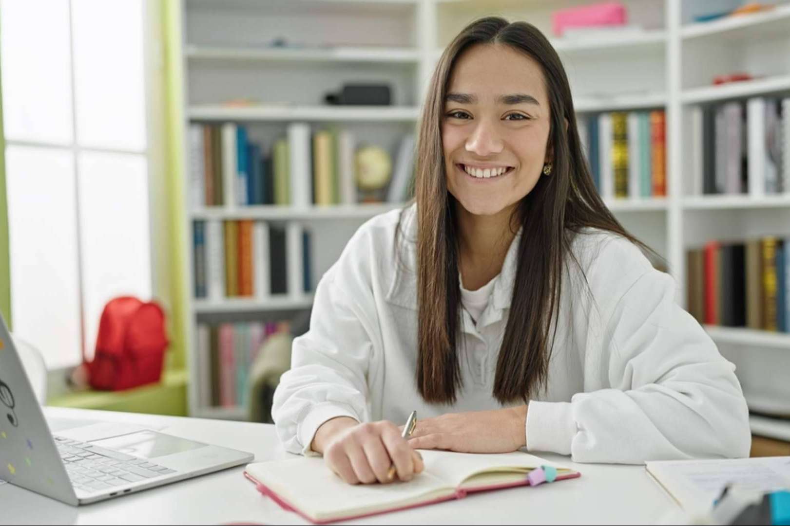 Realizar el TFG de Enfermería con el asesoramiento de Ayuda Universitaria