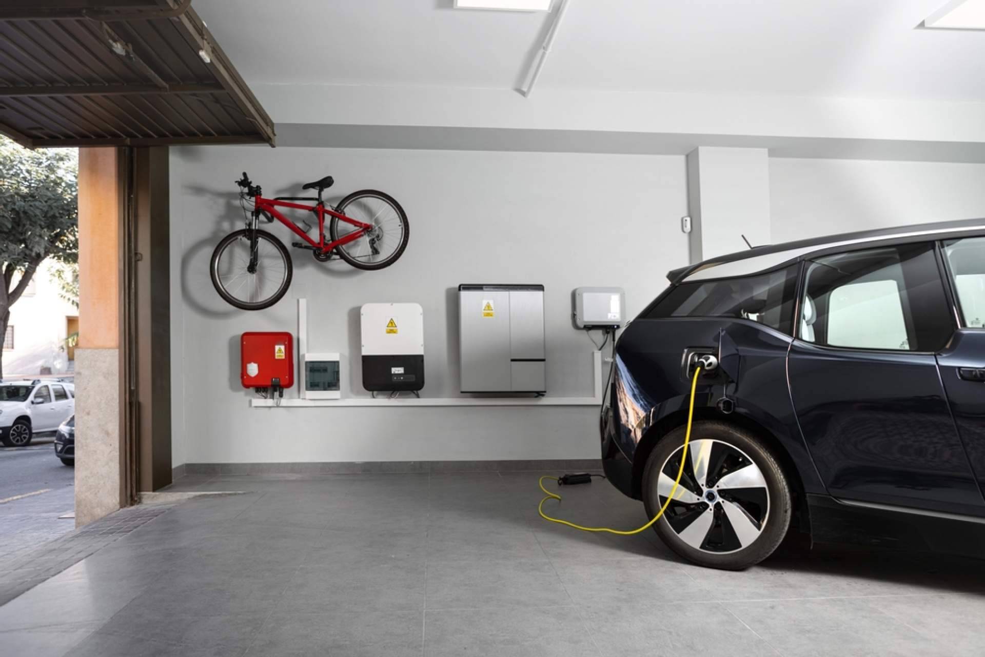Acierta Eficiencia se especializa en la instalación de cargadores para vehículos