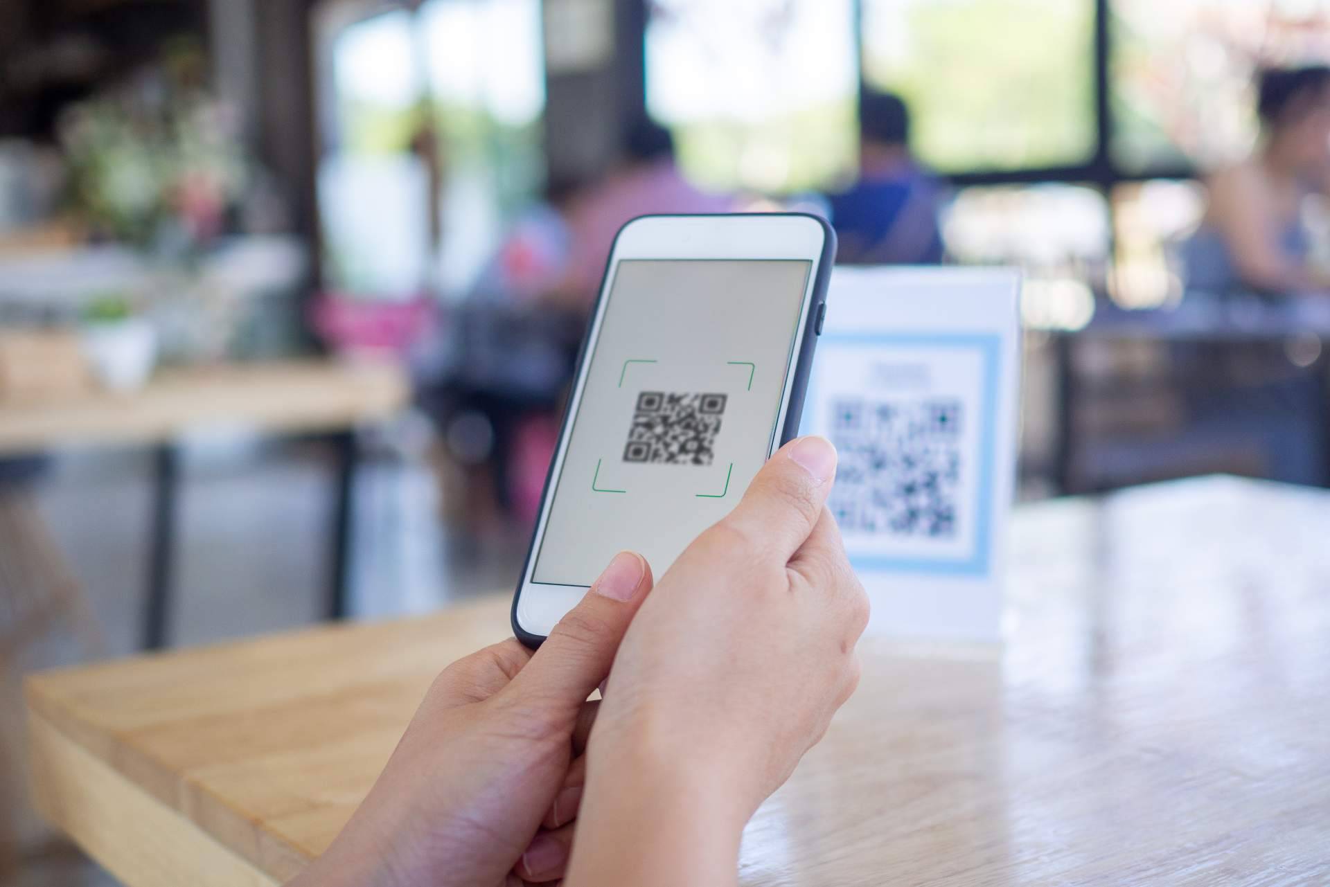 Uso de inteligencia artificial para crear menús digitales, con d'menu