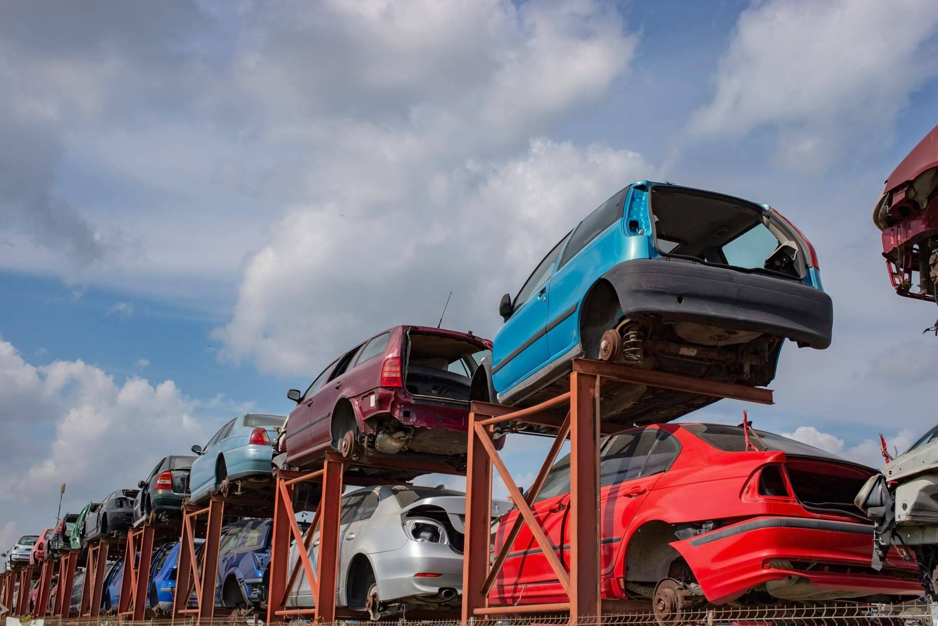 ¿Dónde encontrar un servicio de desguace autorizado online? Compramos Tu Siniestro