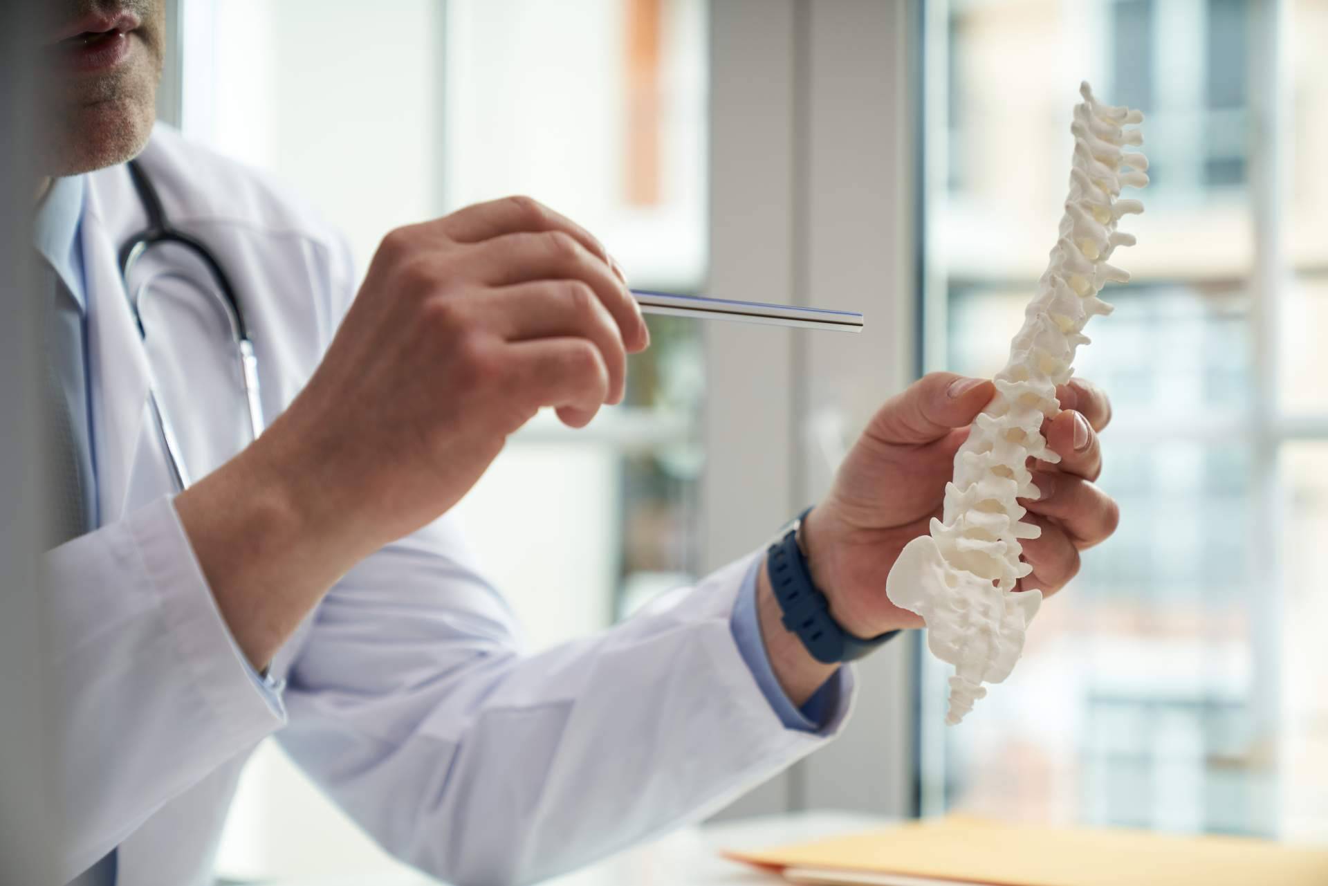 ¿Dónde encontrar tratamientos innovadores de columna y técnicas pioneras? Biziondo