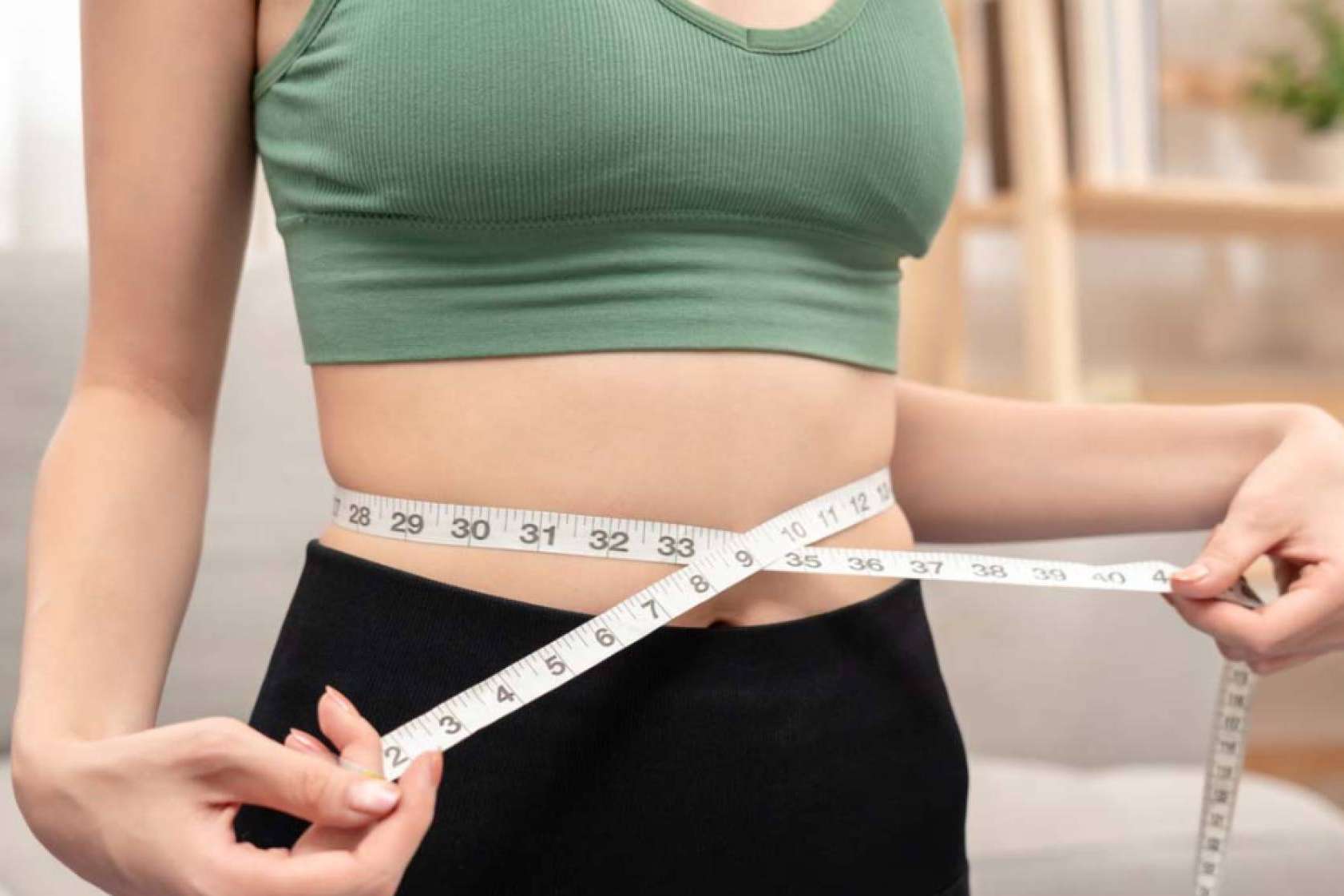 Dr. Gabriel Cubillos, un renombrado médico y cirujano que lidera la batalla contra la obesidad y el exceso de peso
