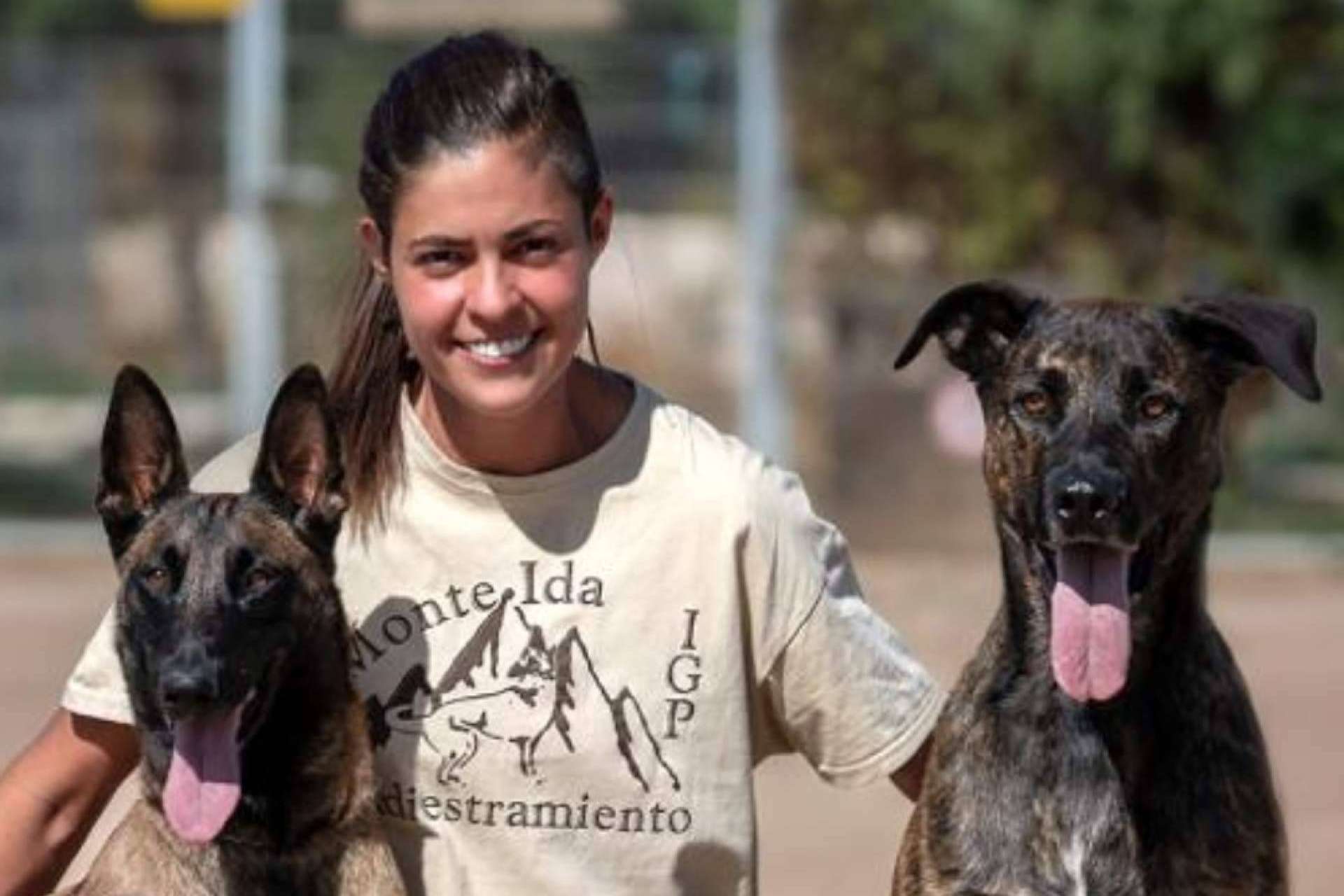 Una profesión de éxito y en pleno auge, adiestrador canino