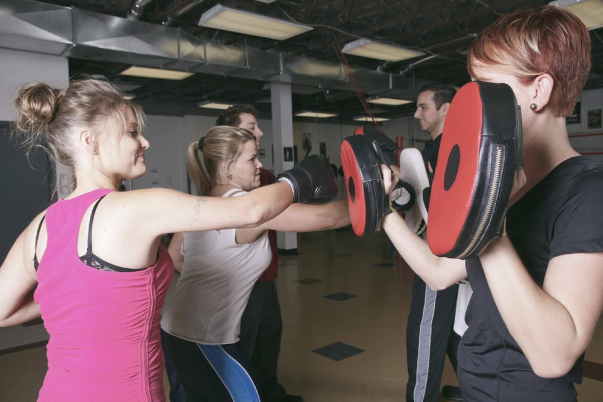 Una buena opción para aprender defensa personal y ponerse en forma con un personal trainer particular a domicilio