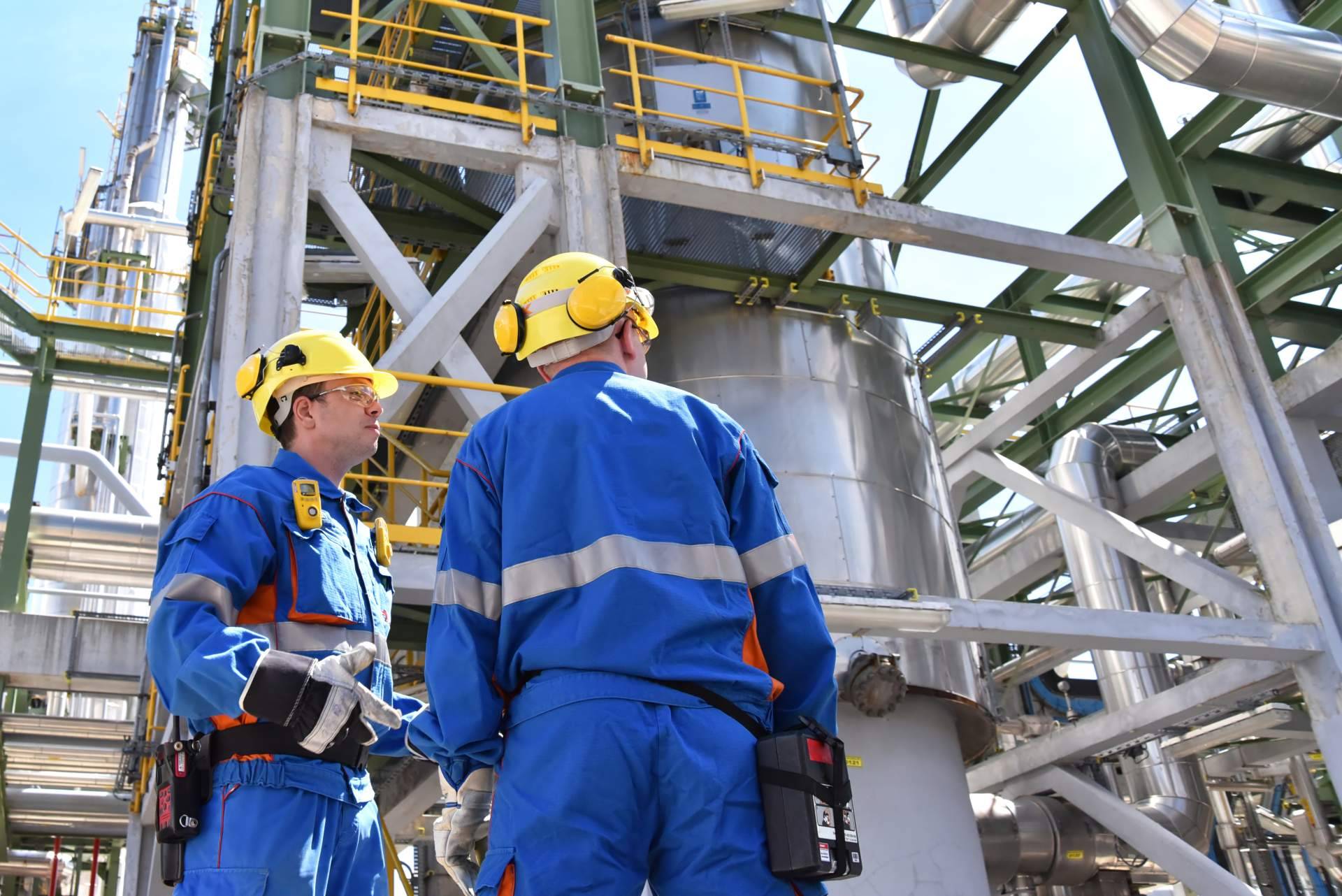 Cuáles son los desafíos y soluciones en equipamiento para ambientes extremos en la industria petrolera