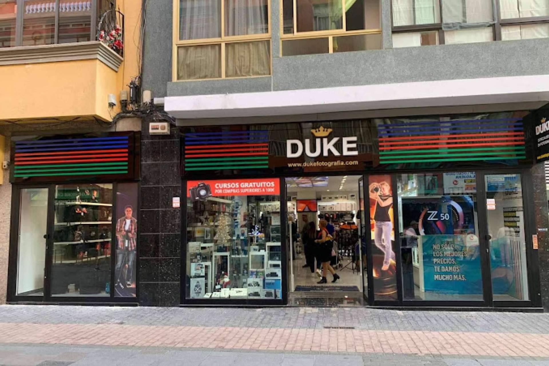 Duke Fotografía, variedad de flashes de estudio para distintos escenarios